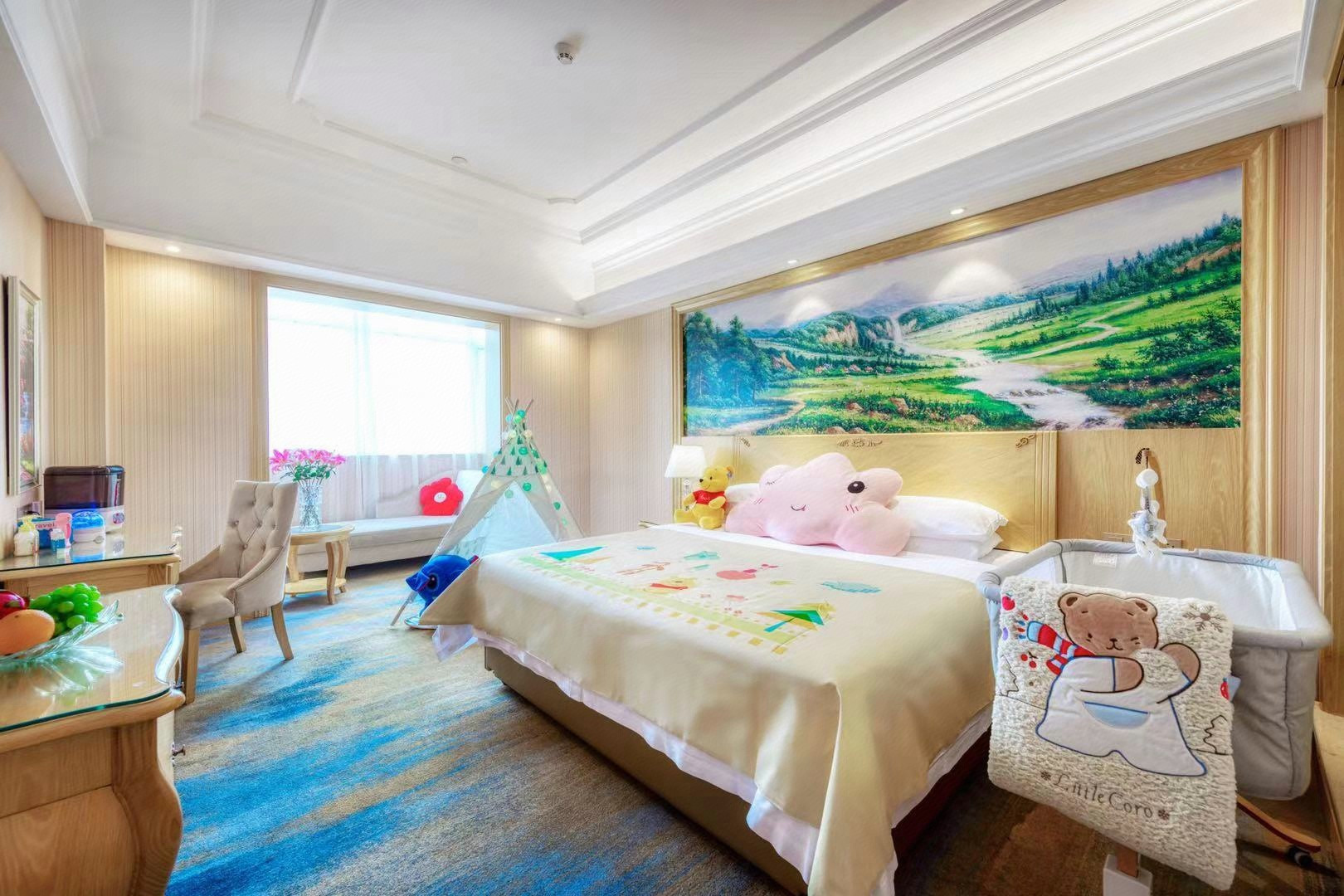 亲子大床房（康莱斯床垫+鹅绒枕）