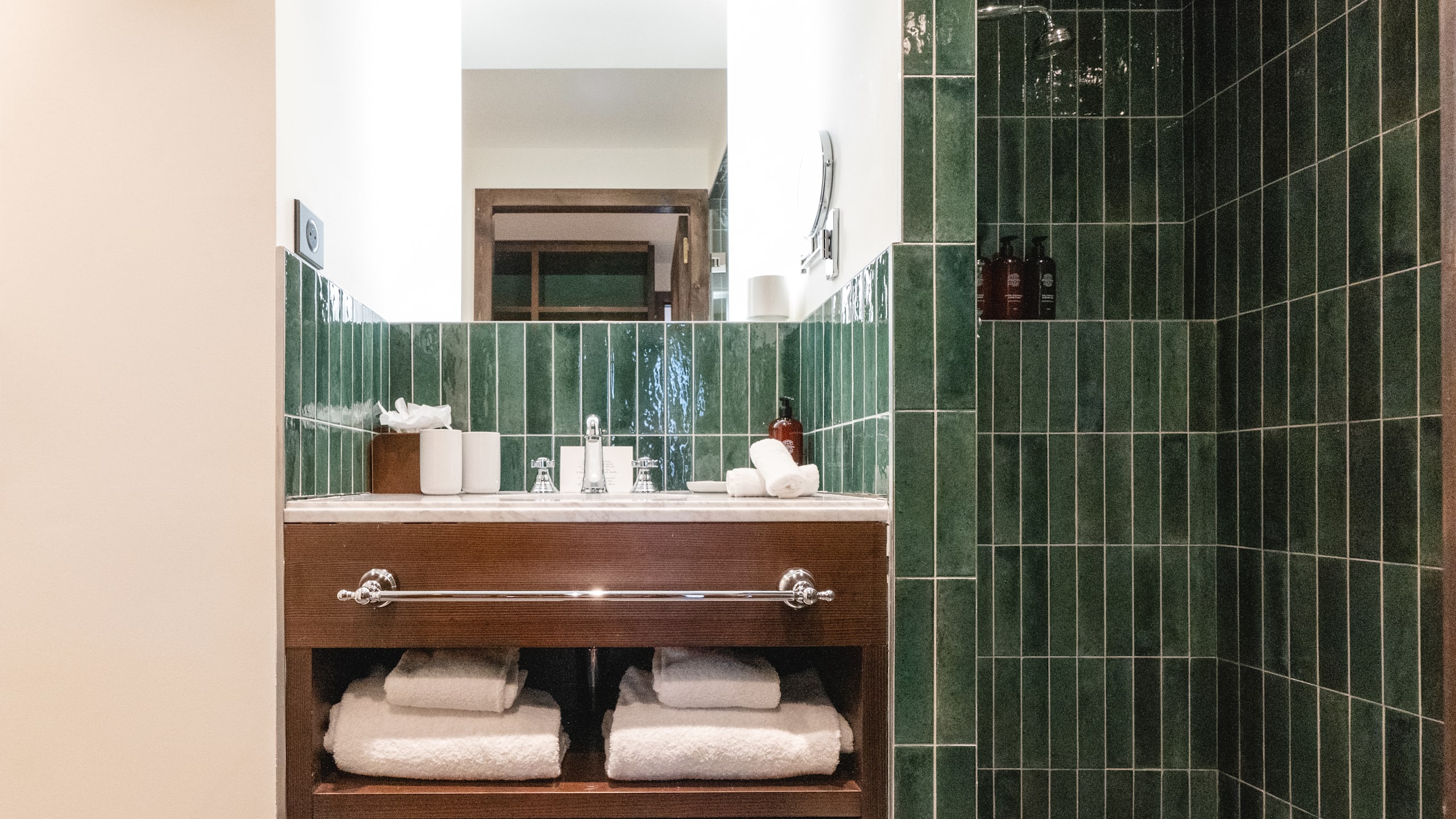 滑雪场景舒适客房