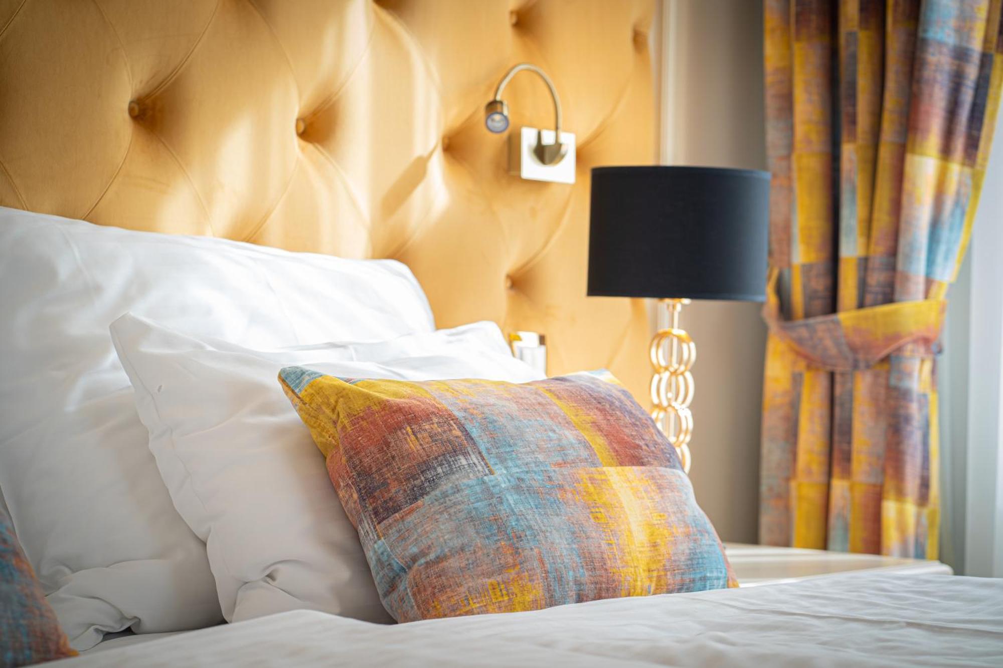 豪华特大床套房