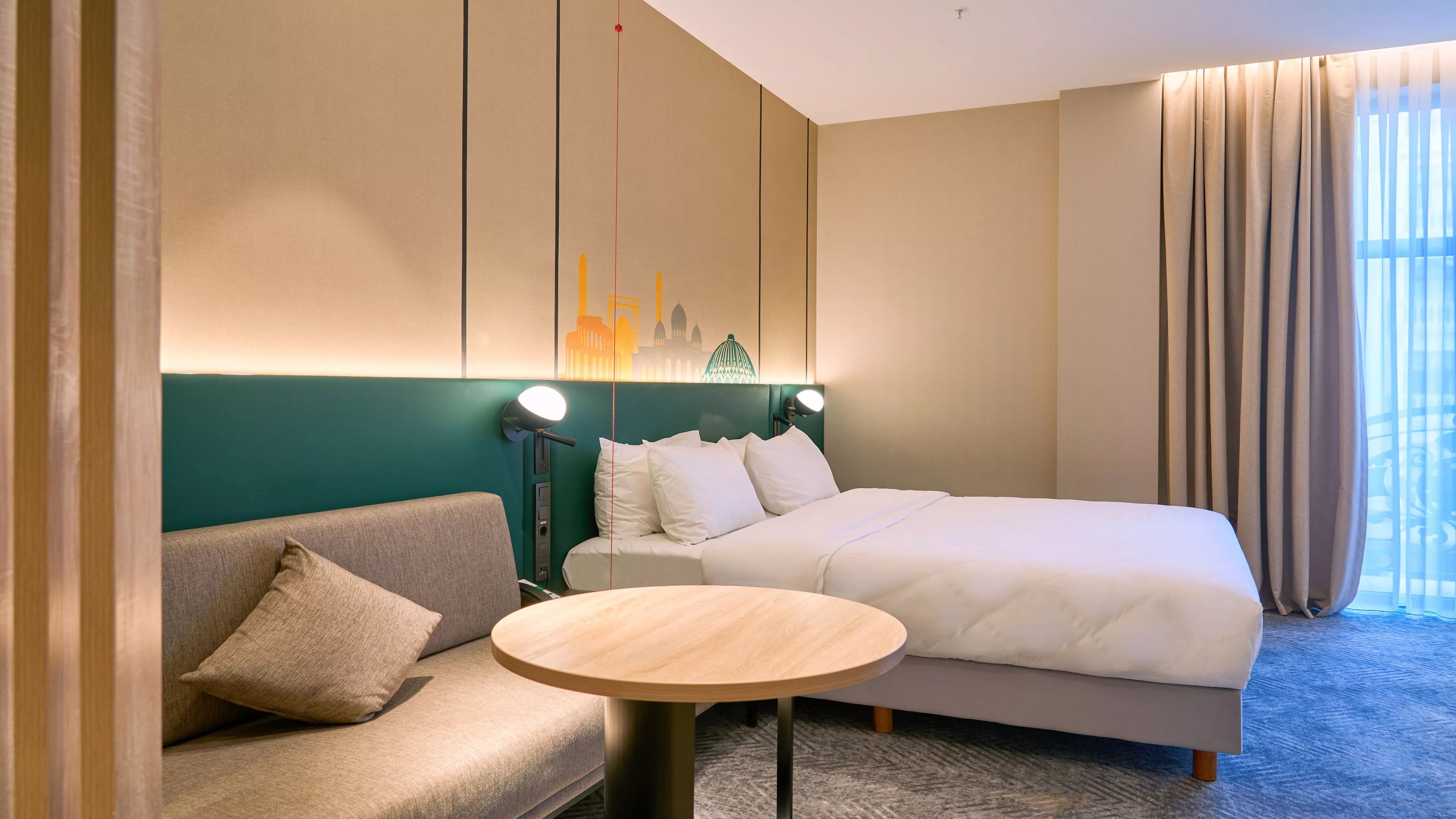 无障碍标准特大床房，庭院景观