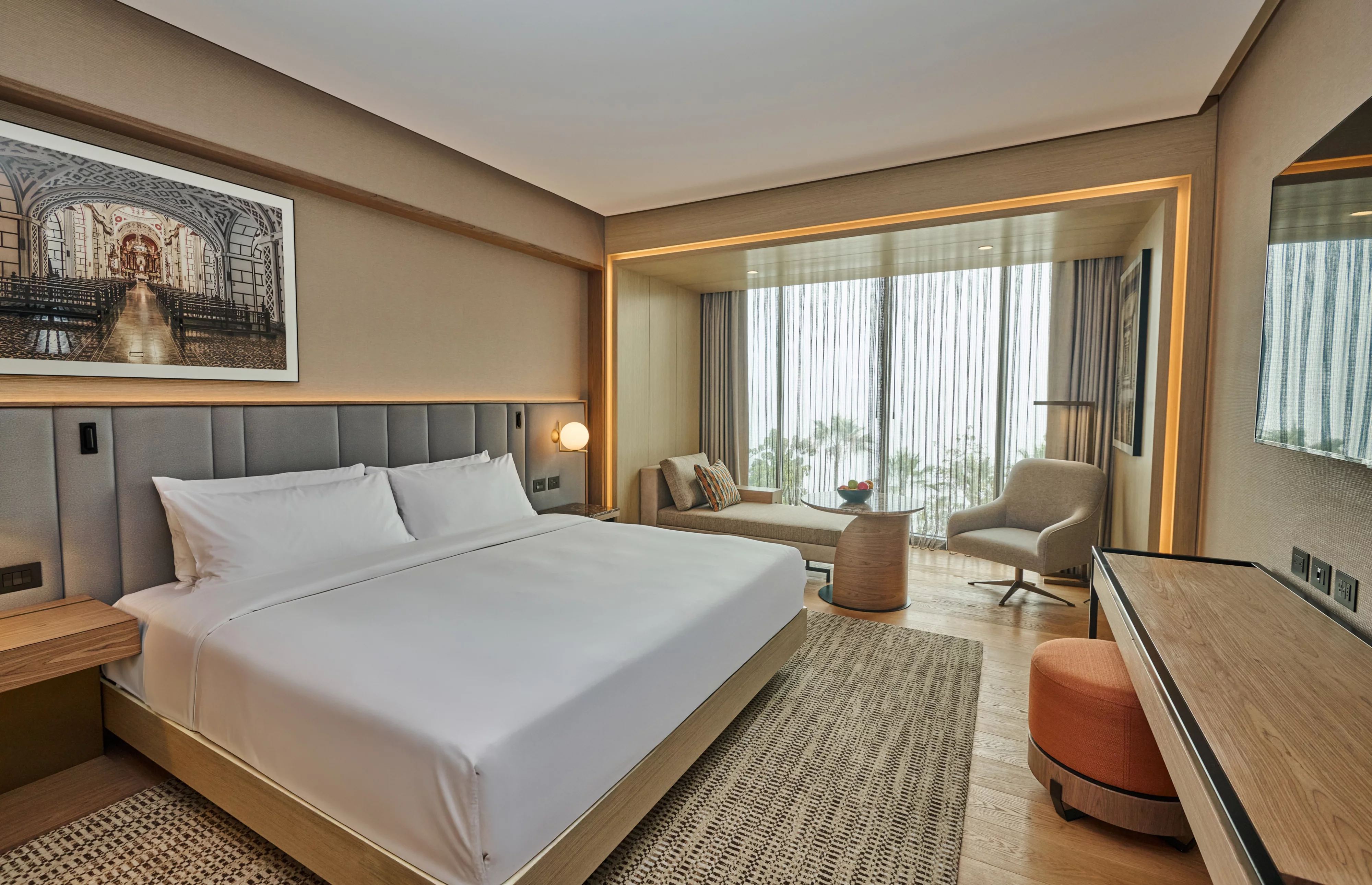 特大床经典房（高楼层和会员楼层）