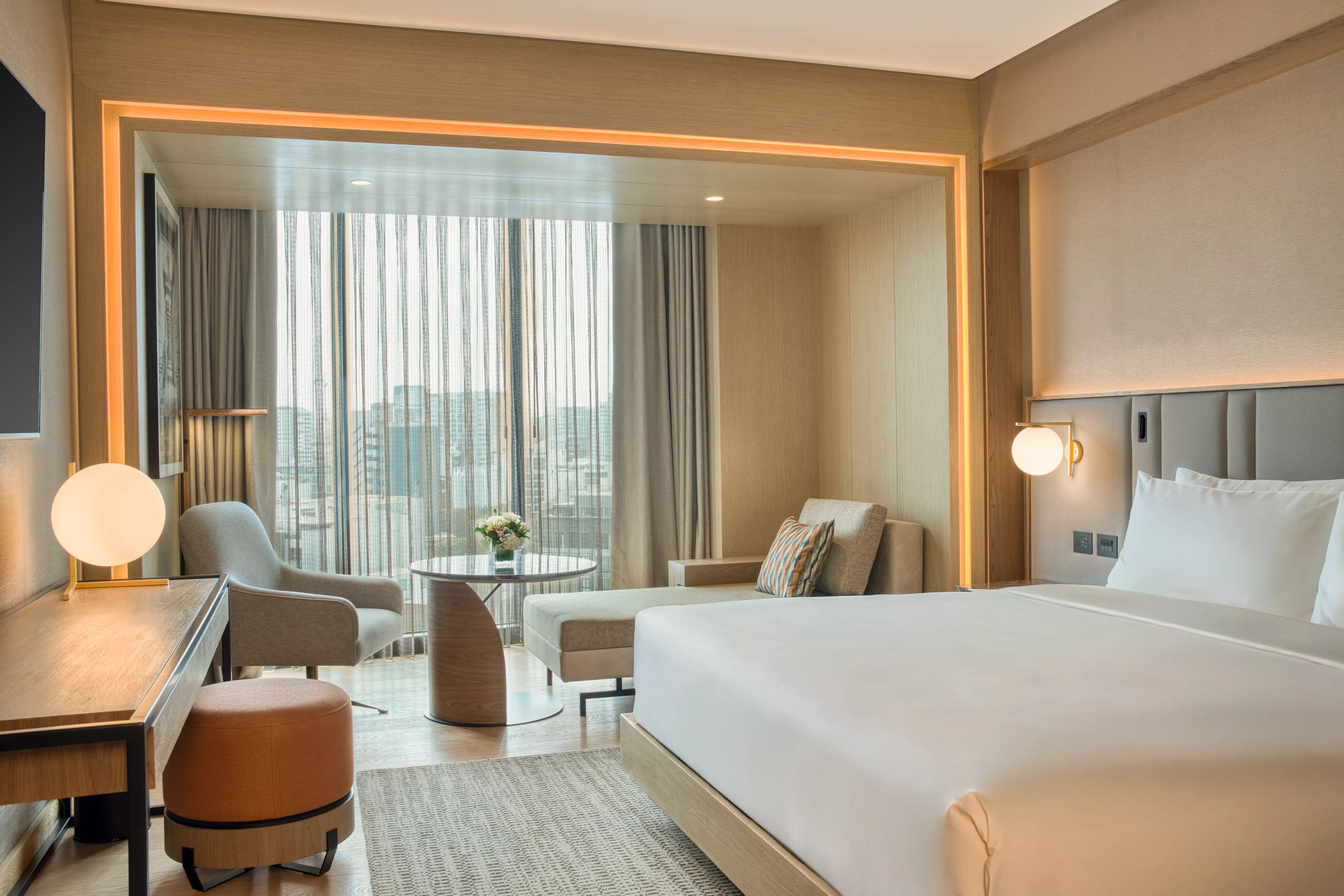 特大床经典房（高楼层和会员楼层）