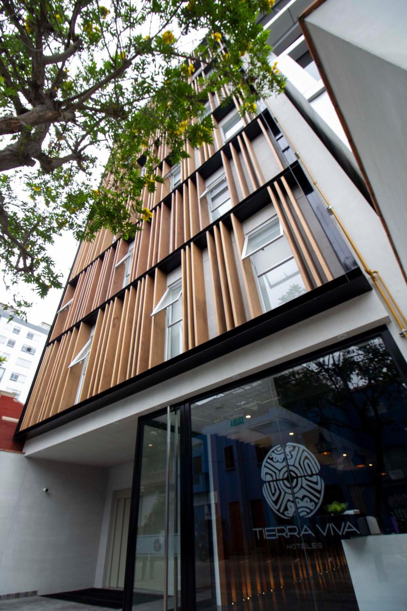 高级双人或双床房