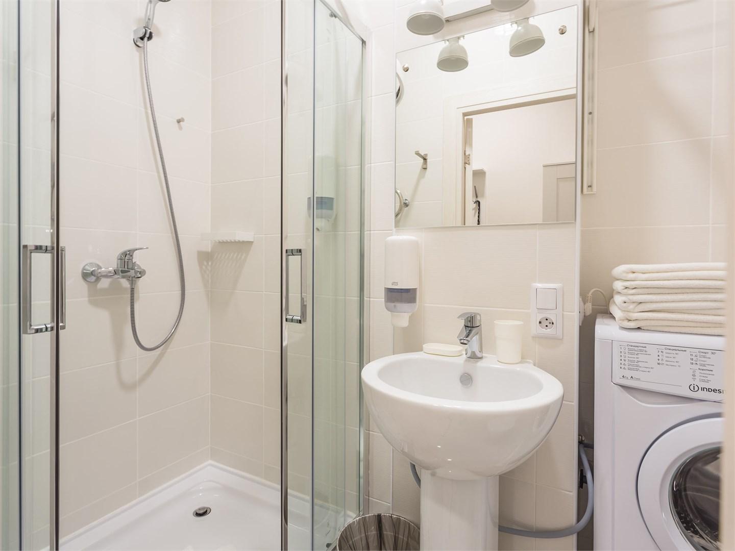 一室双人间或双床间