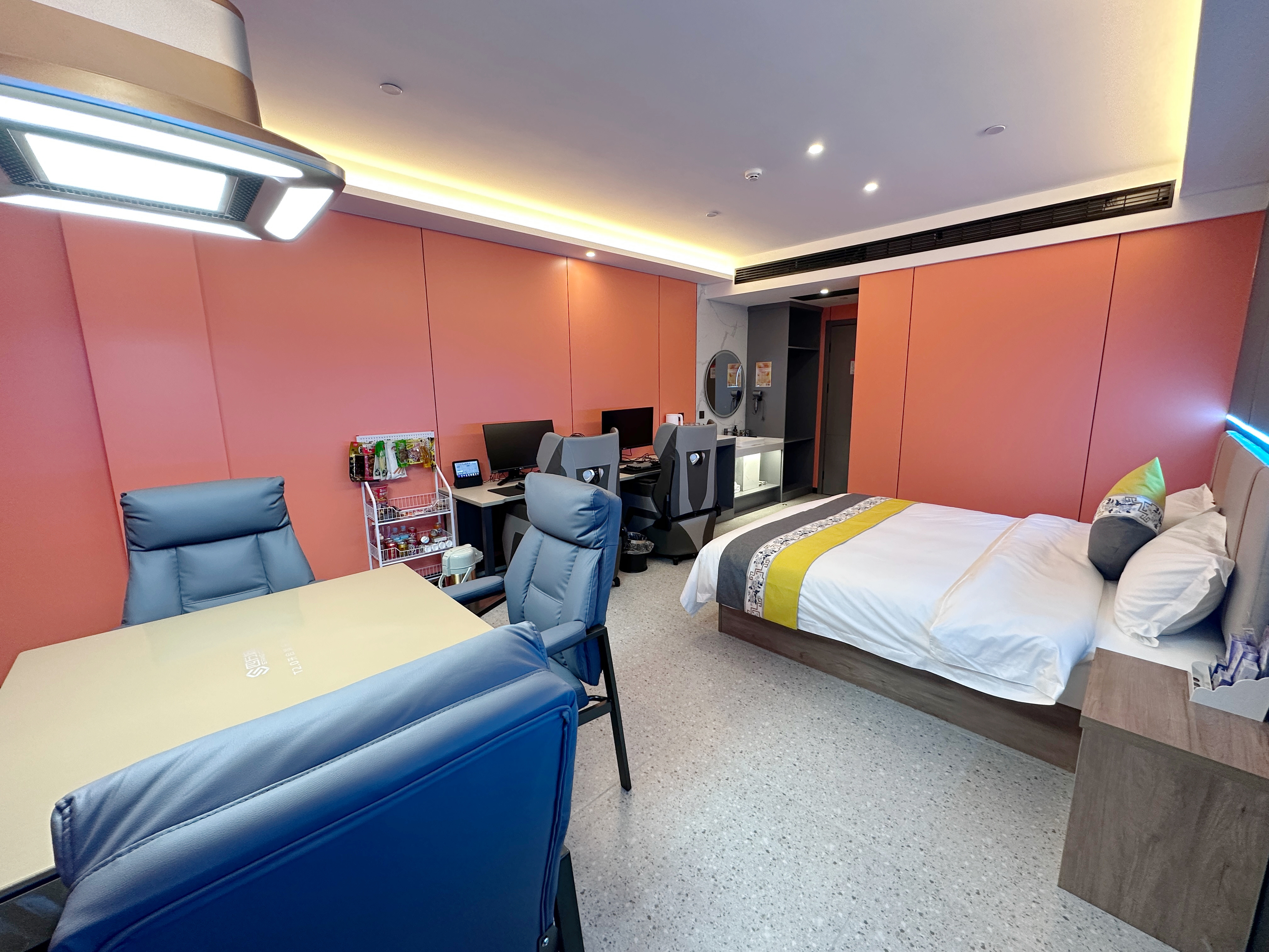 Smart Room (Double bed) (Cards)