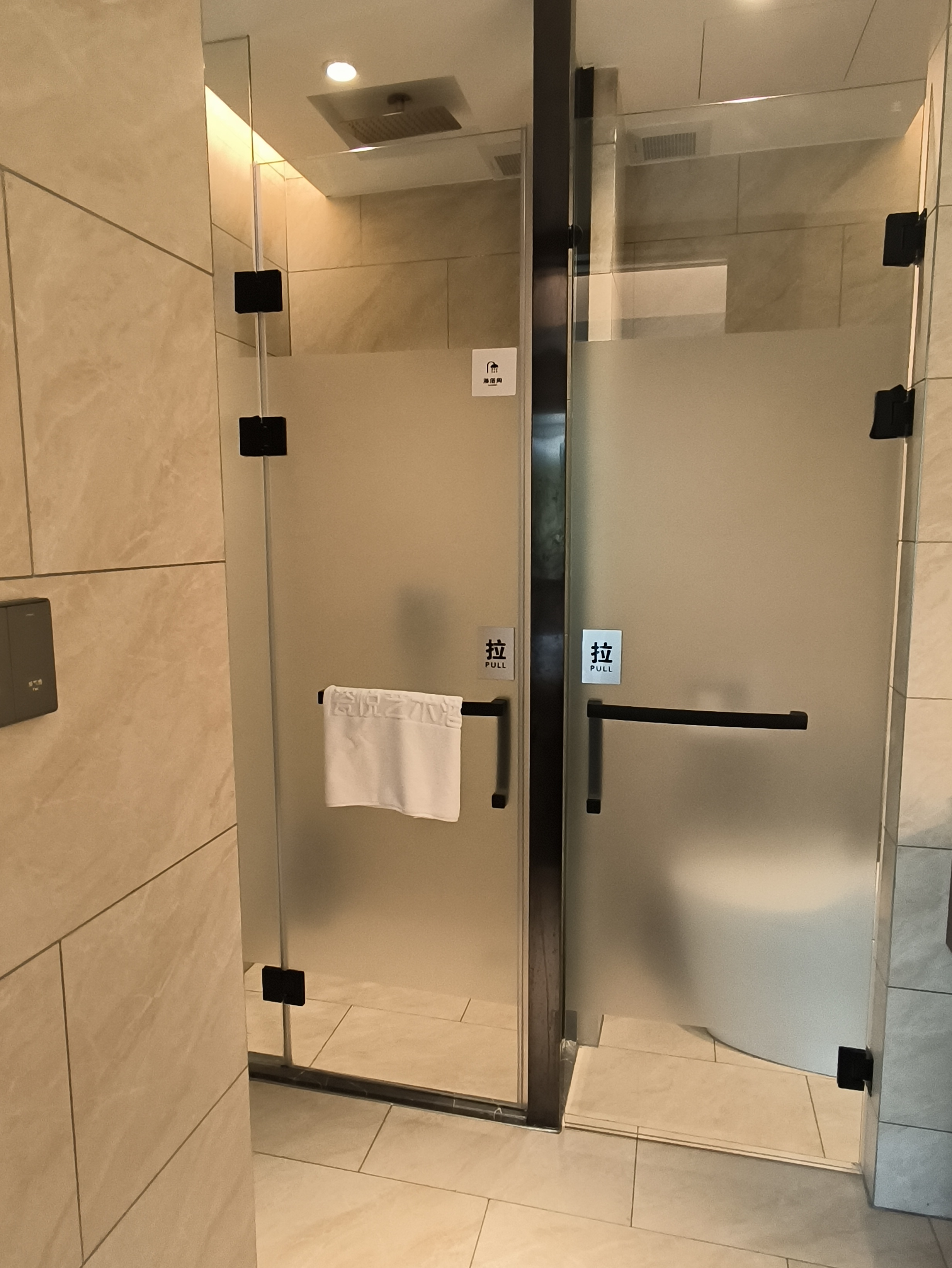 Muming Erlai Neo-Chinese Style Deluxe Elegant Standard Room (Zero Pressure Mattress + Deep Sleep Pillows + Constant Temperature Shower)