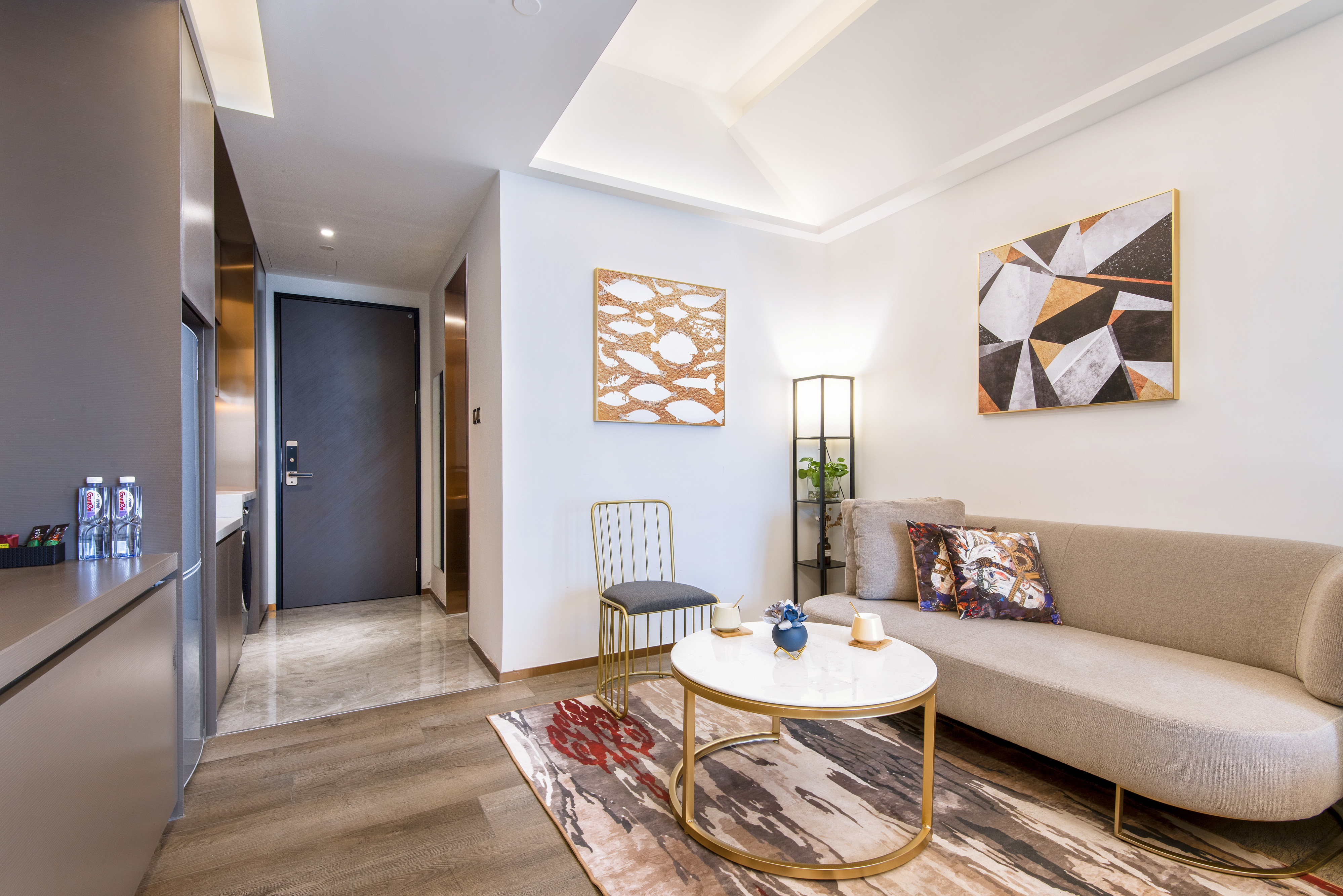 精英商务大床房（洗衣机+熨衣设备+咖啡机）