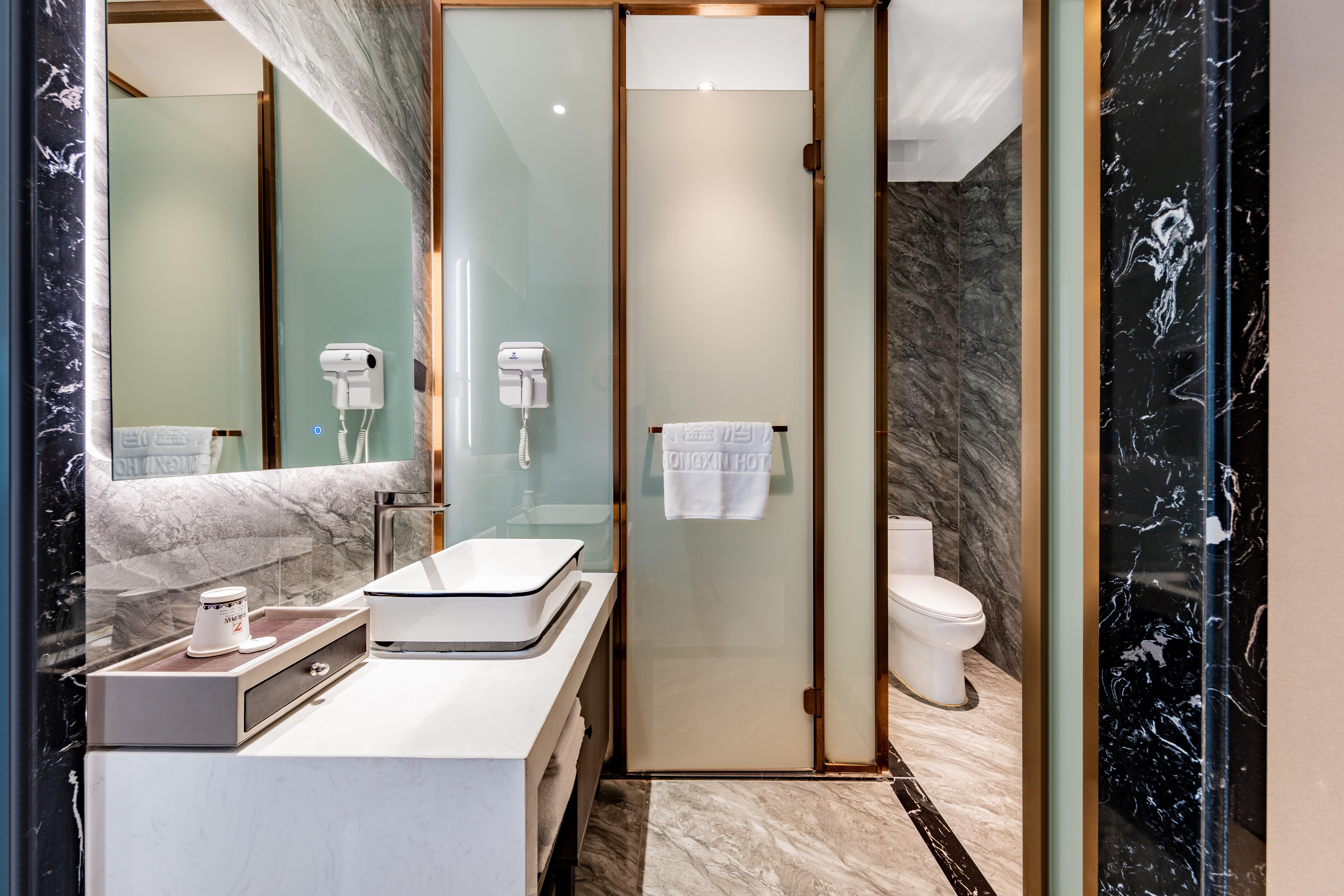 舒适双床房【嘉尼曼乳胶床垫+电视投屏+地暖+智控】