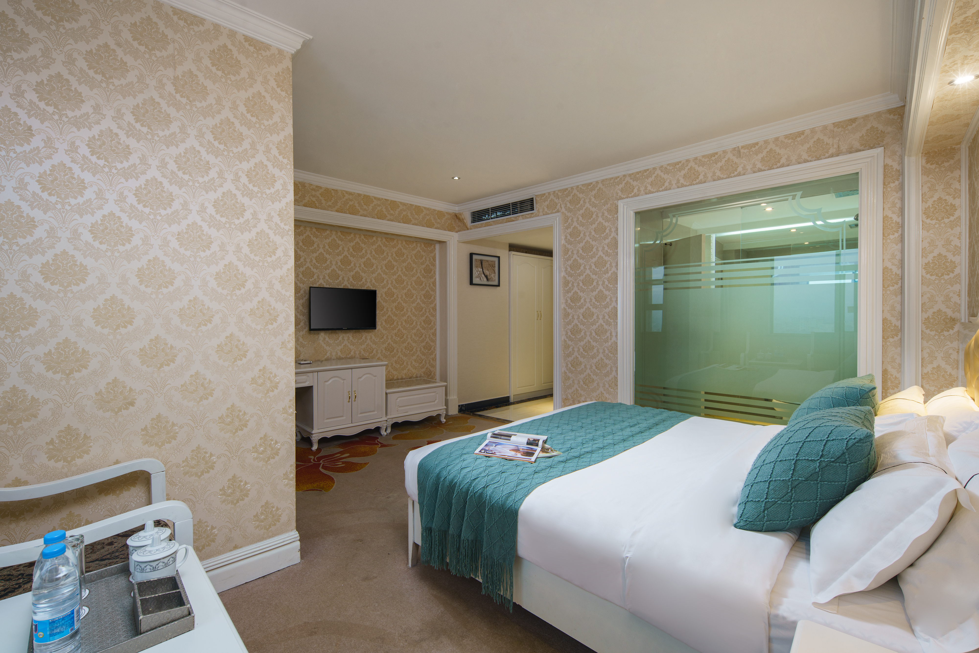 輕奢歐式豪華大床房