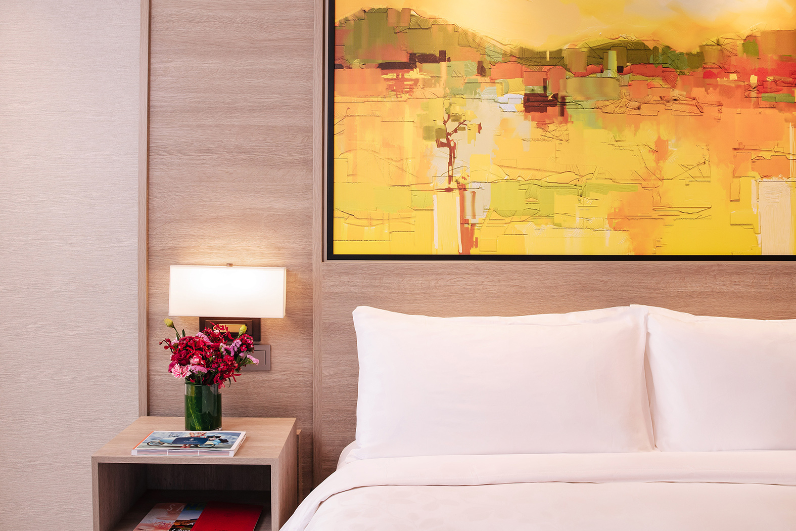 俱乐部尊贵特大床房