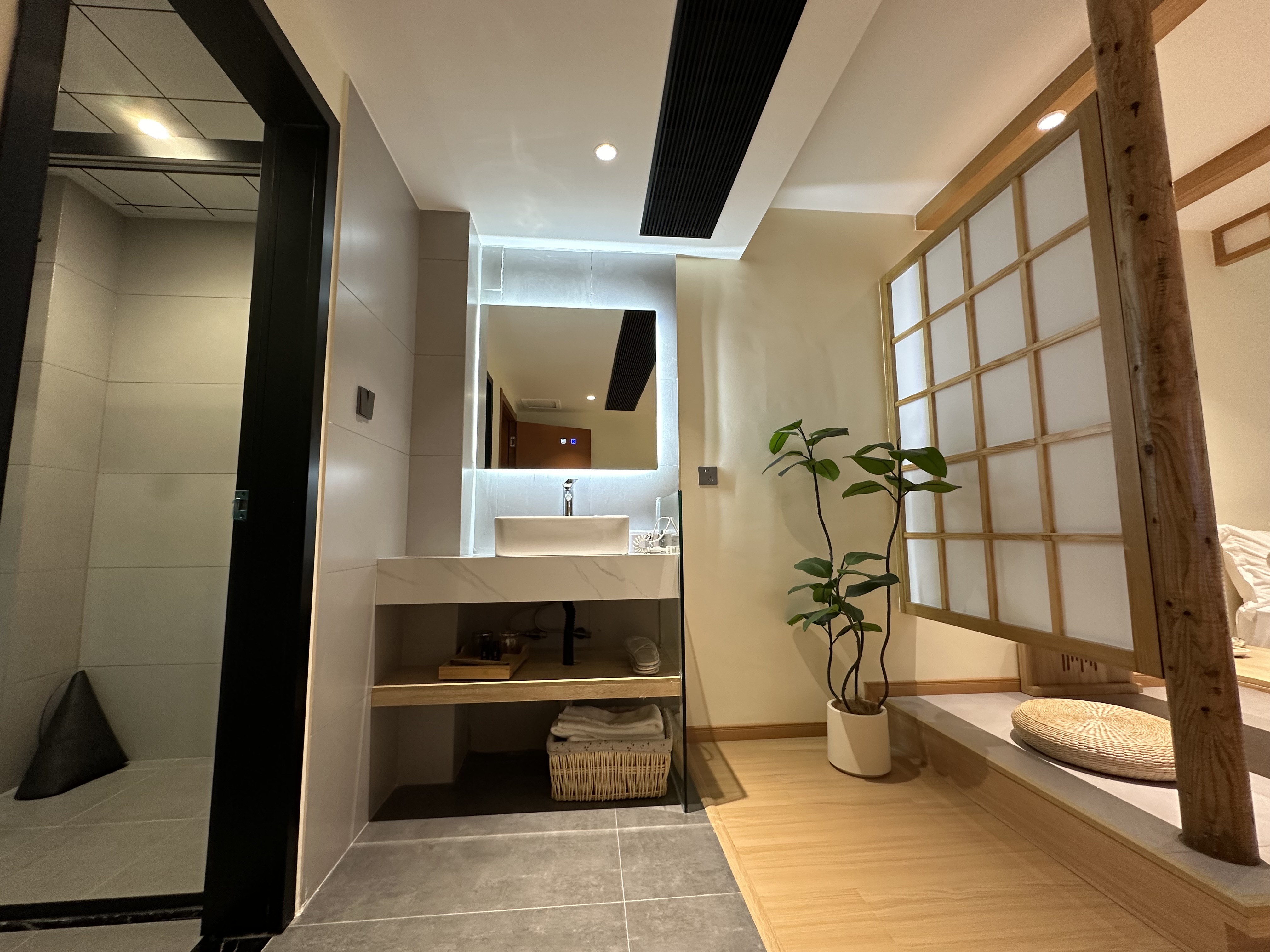 海棠·榻榻米按摩椅大床房