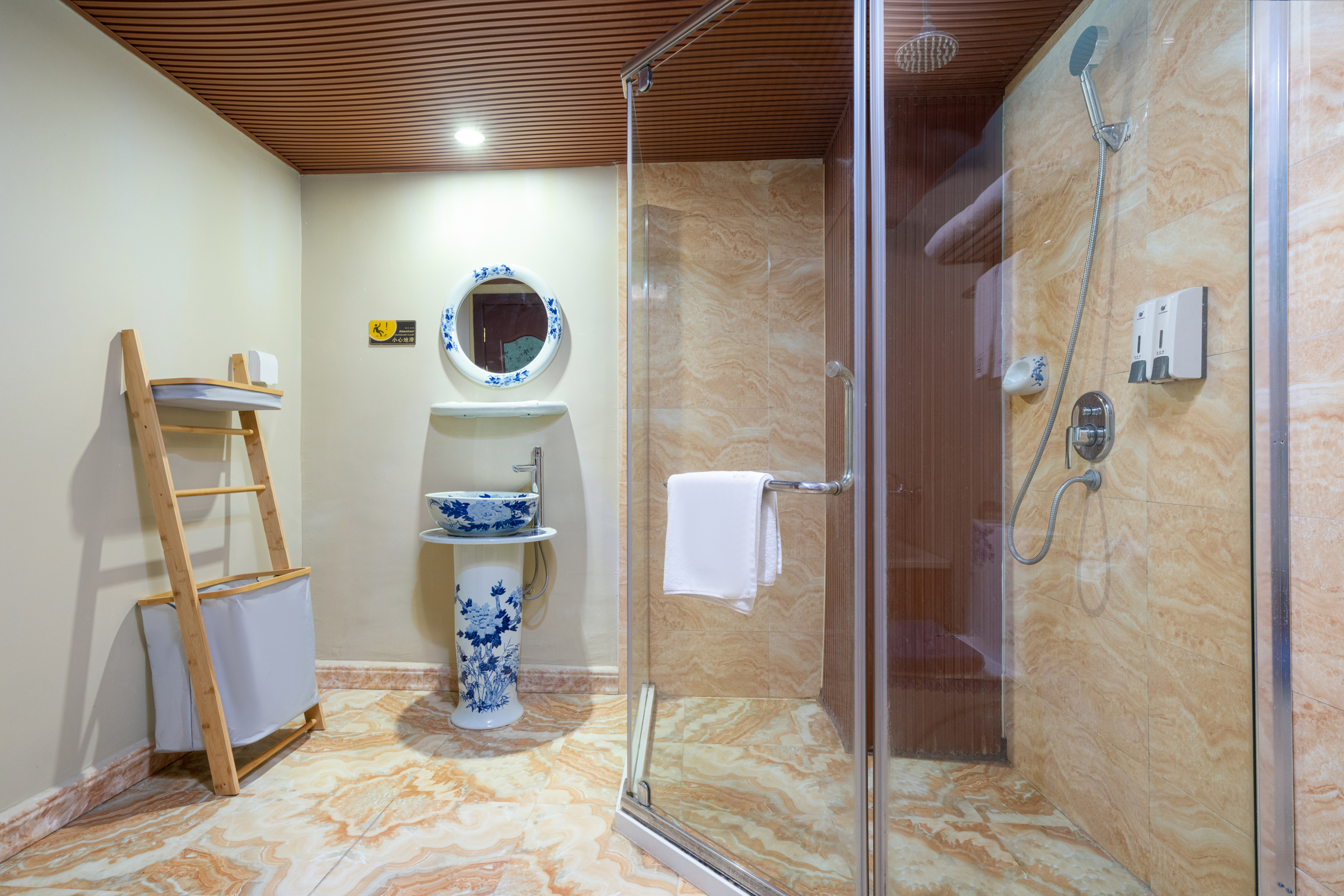 青花·御景大床房