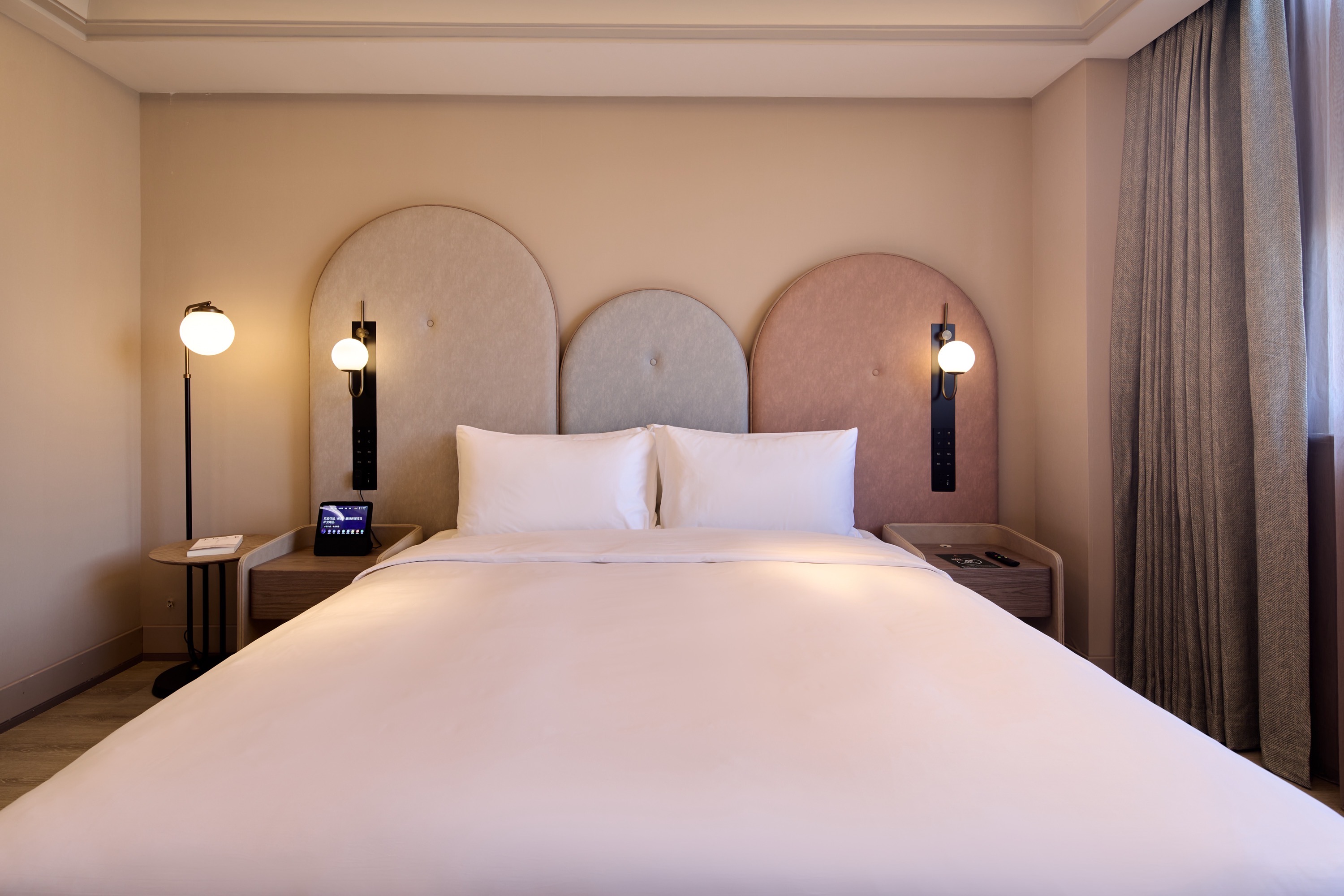 嘉宾套房（双衞双区.独立衣帽间）