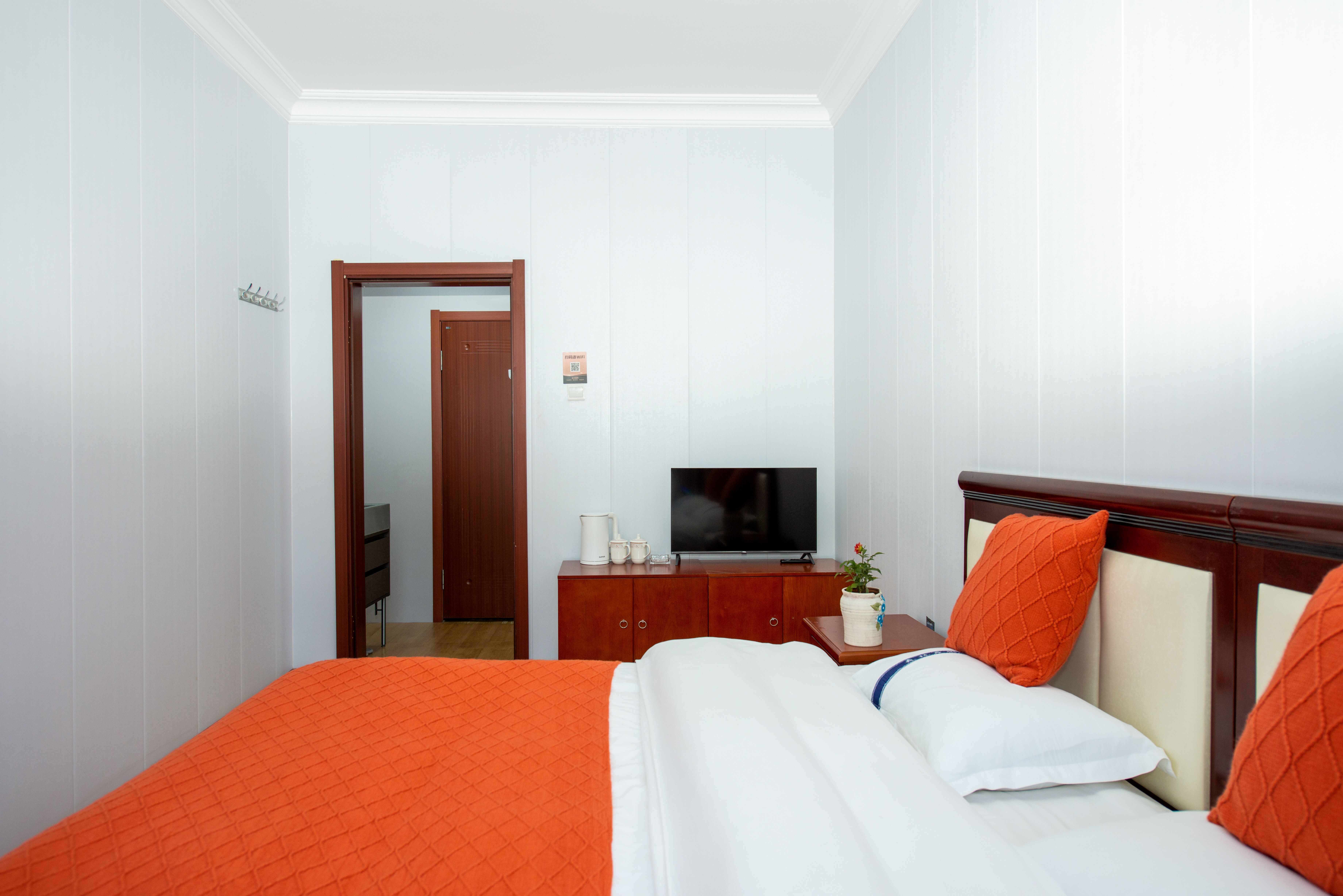 Forest Room (Double Bed)