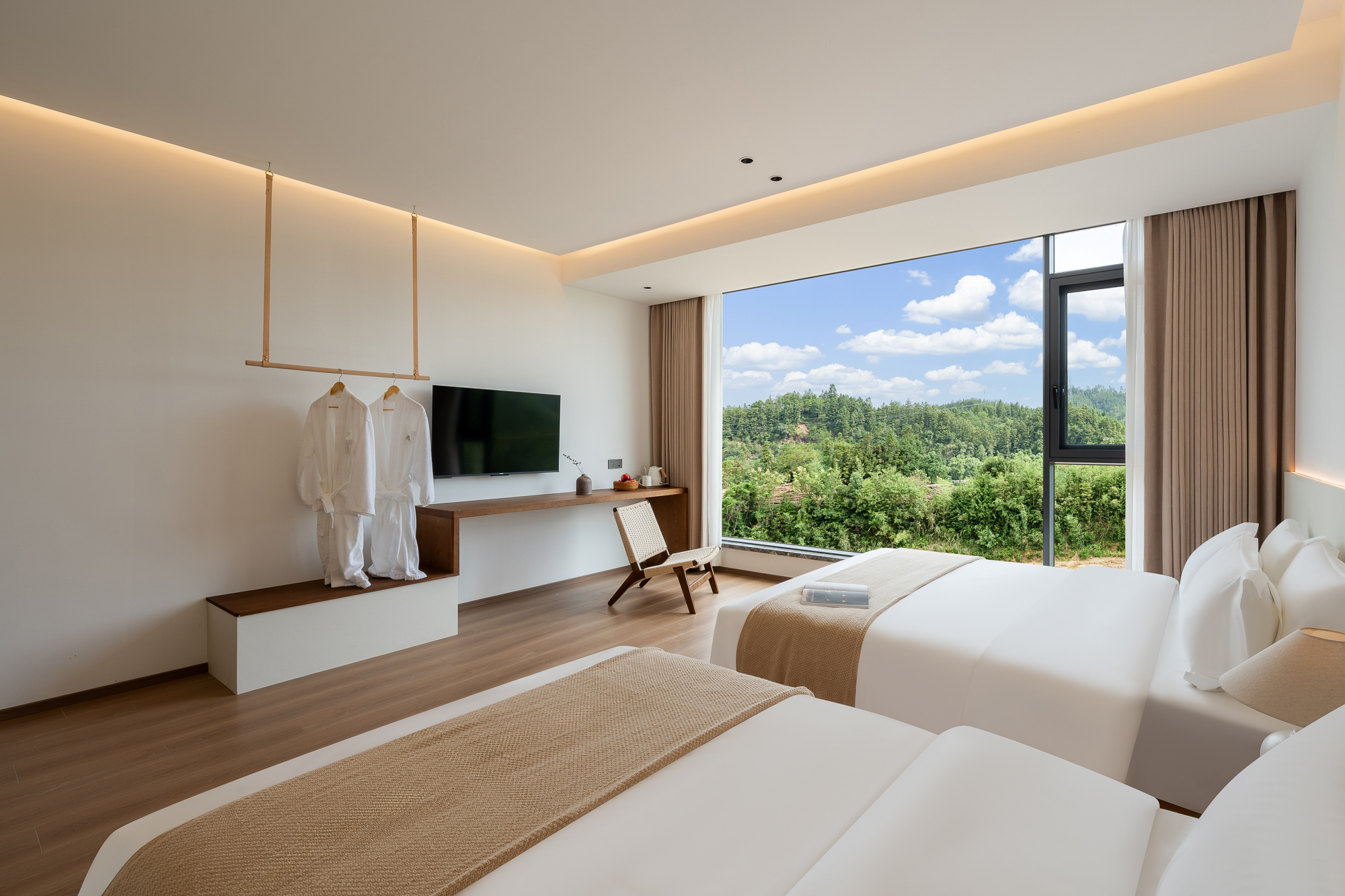 Smart Room - Garden-View (2 Beds) (Window)