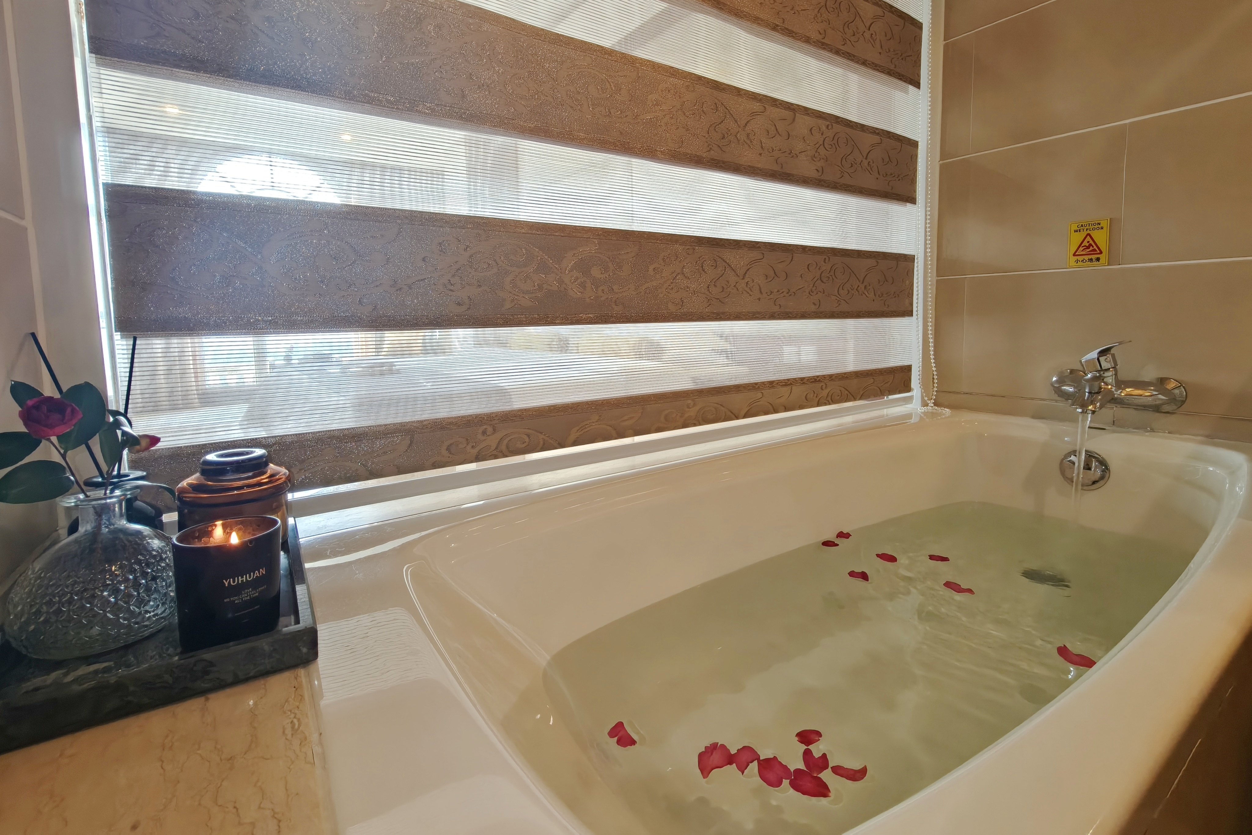 安睡大床房-医疗级深睡床垫