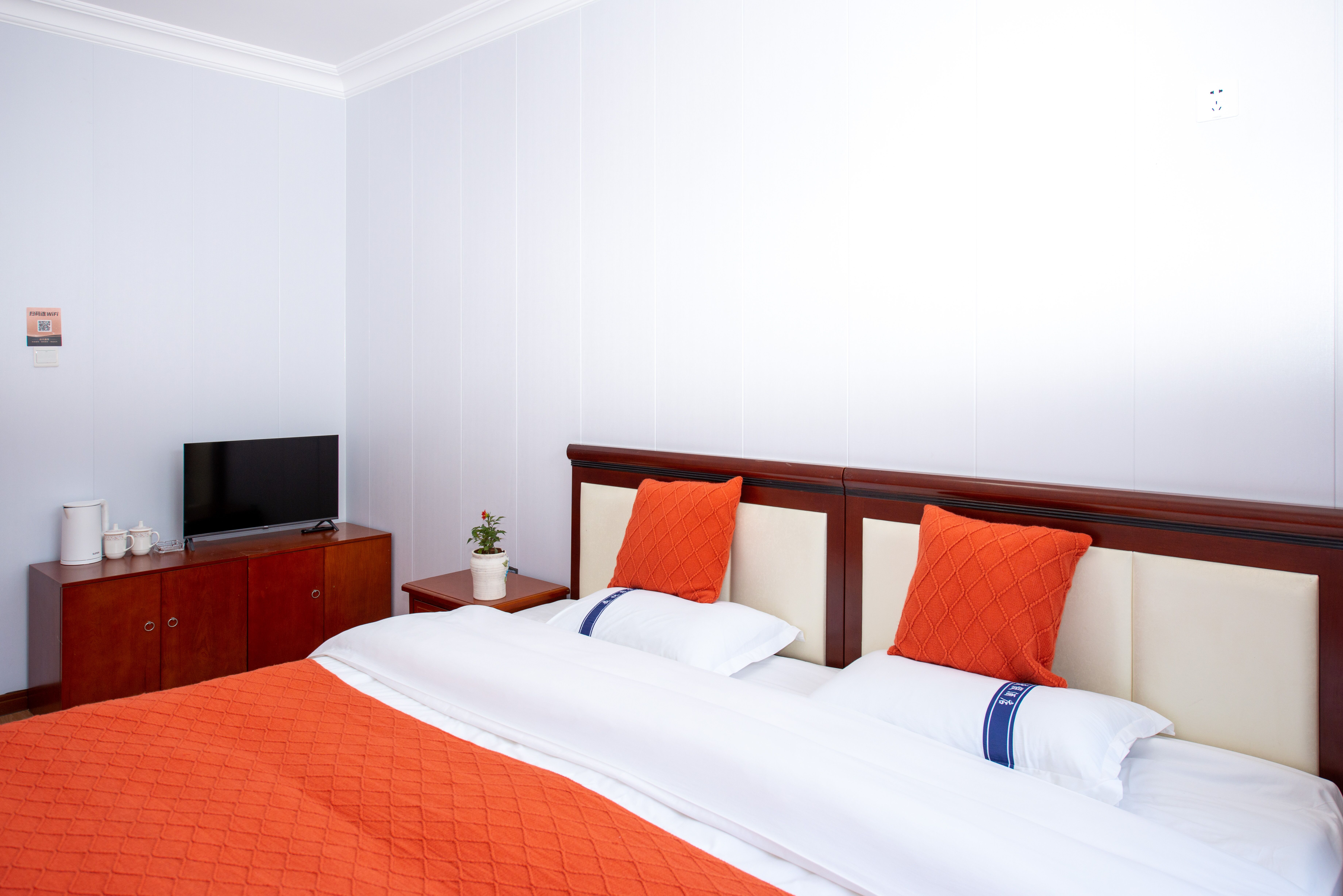 Forest Room (Double Bed)