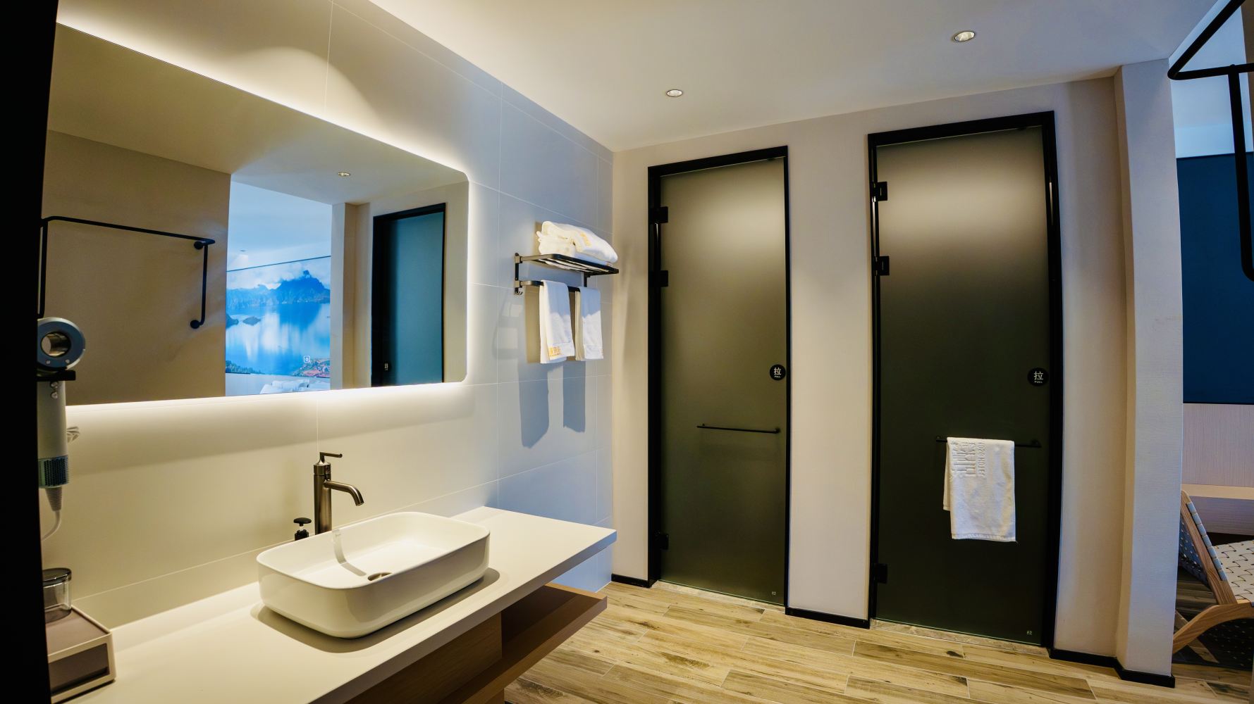 豪华套房（大床）