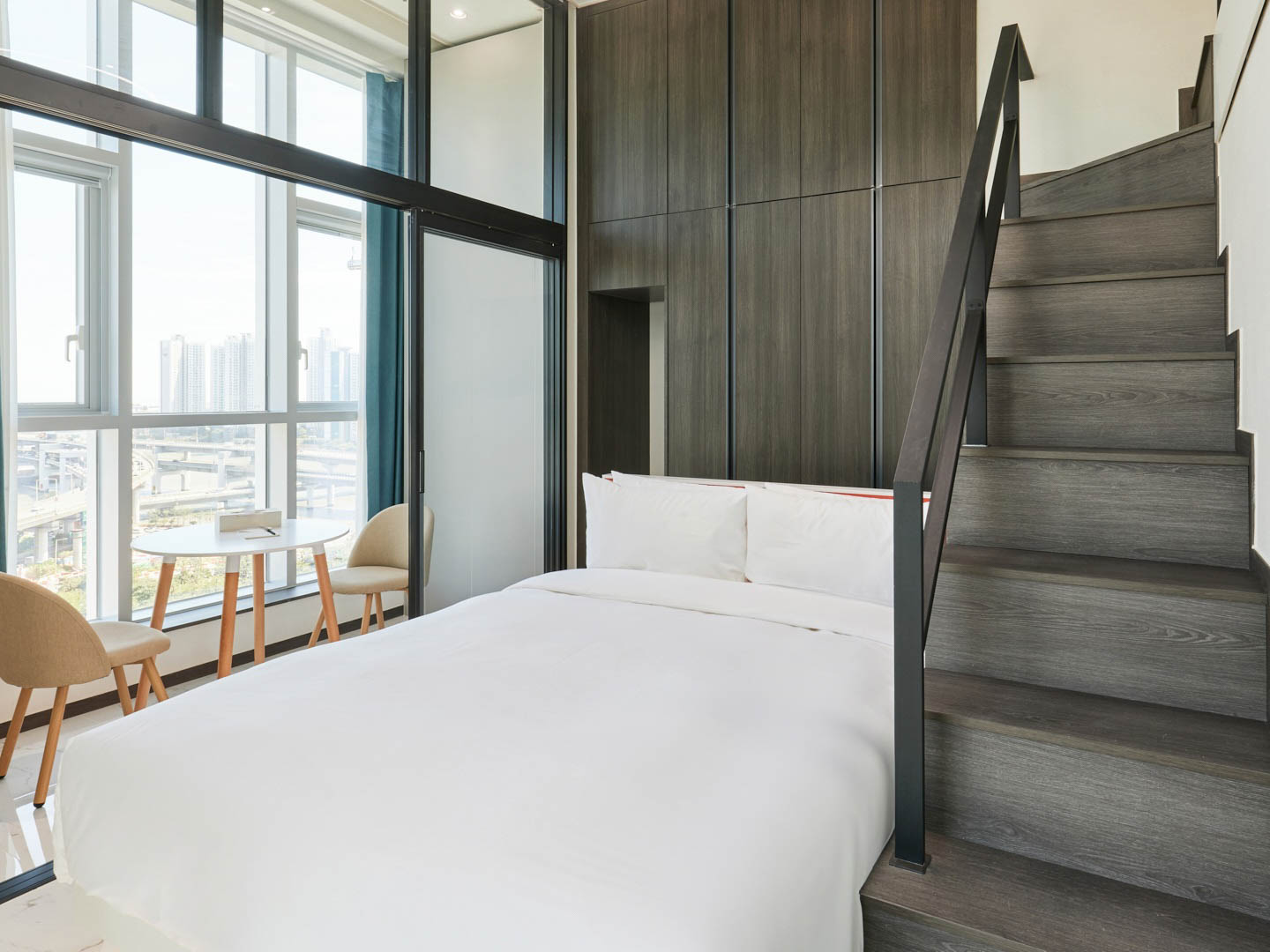 複式海景轉角雙人房