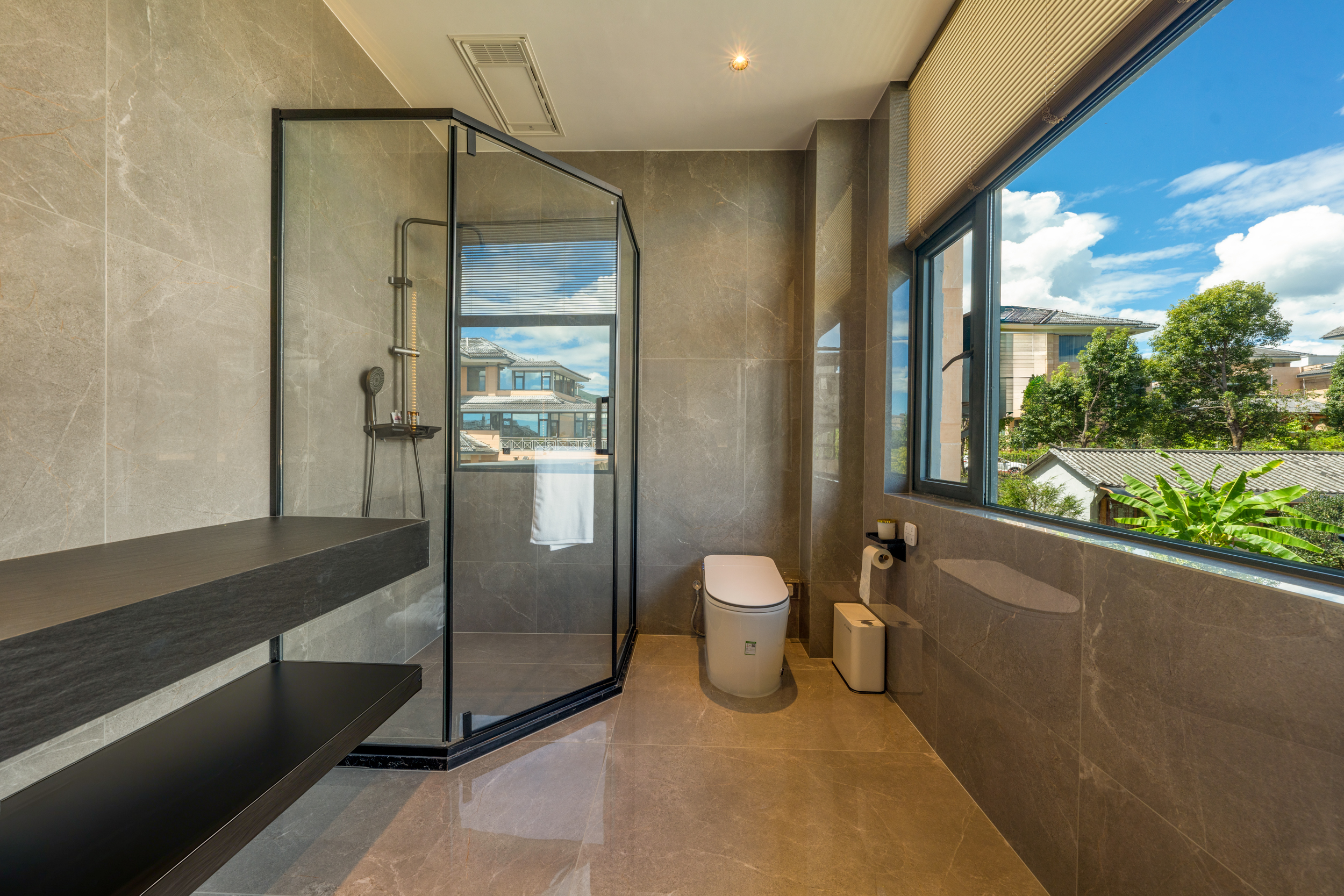 【伍福·舒适大床房】宽隅静眠|软褥眠安〉