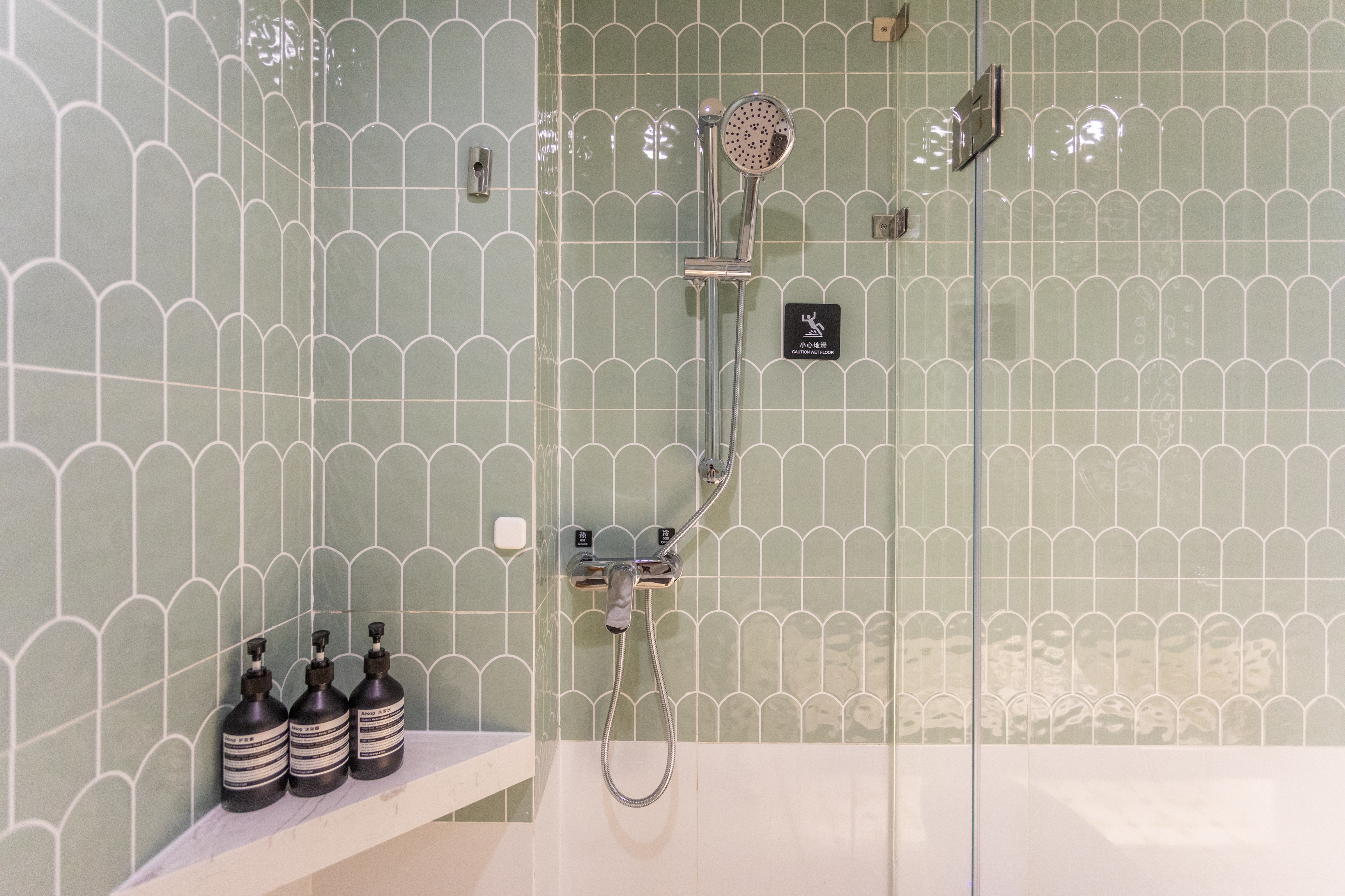 原野·听雨·山景大床房