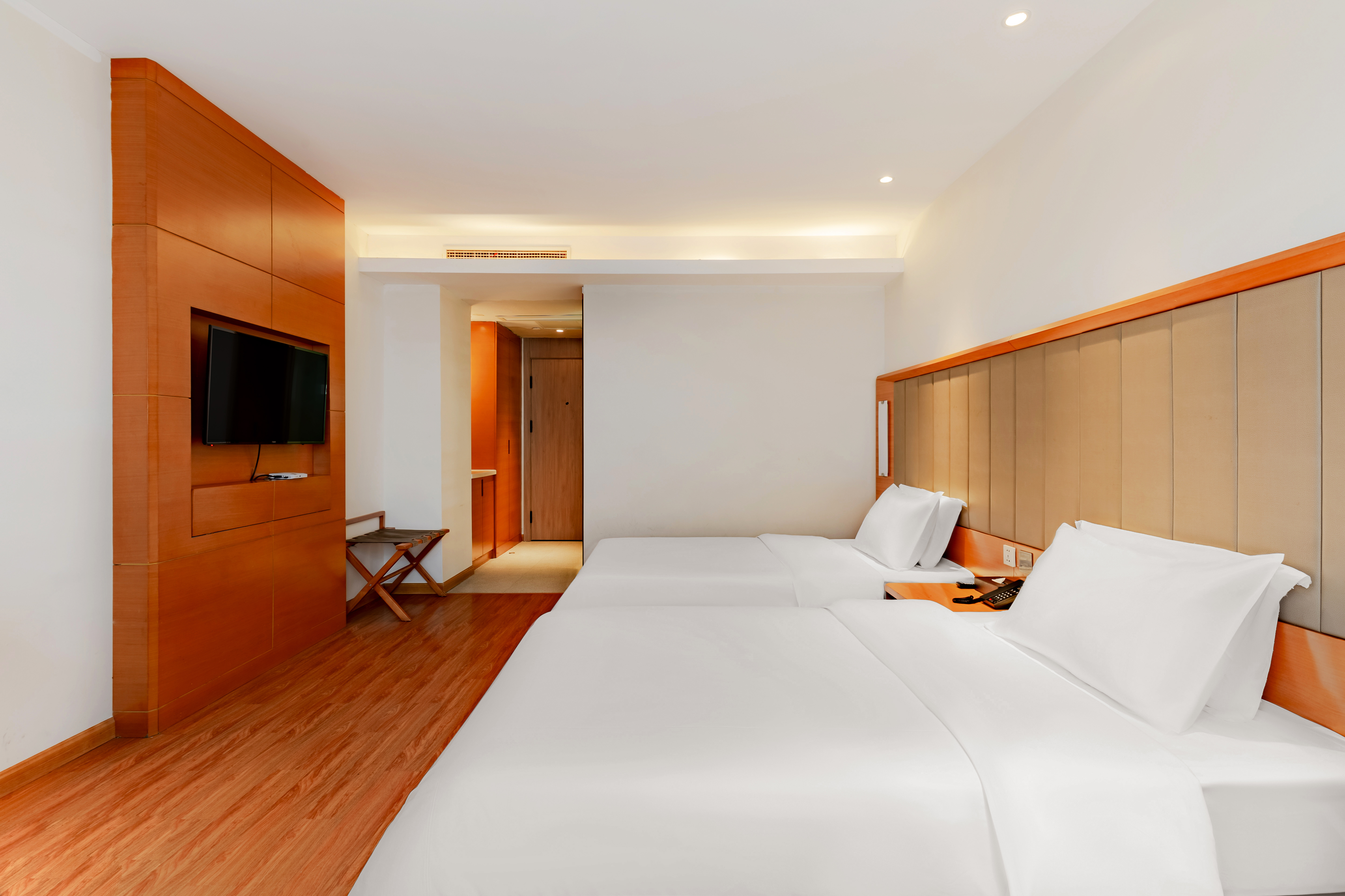 Business Room (2 beds)