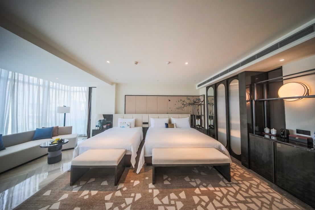 贵宾楼|自在家庭房（Mini吧+英国轻奢床垫+电视投屏）