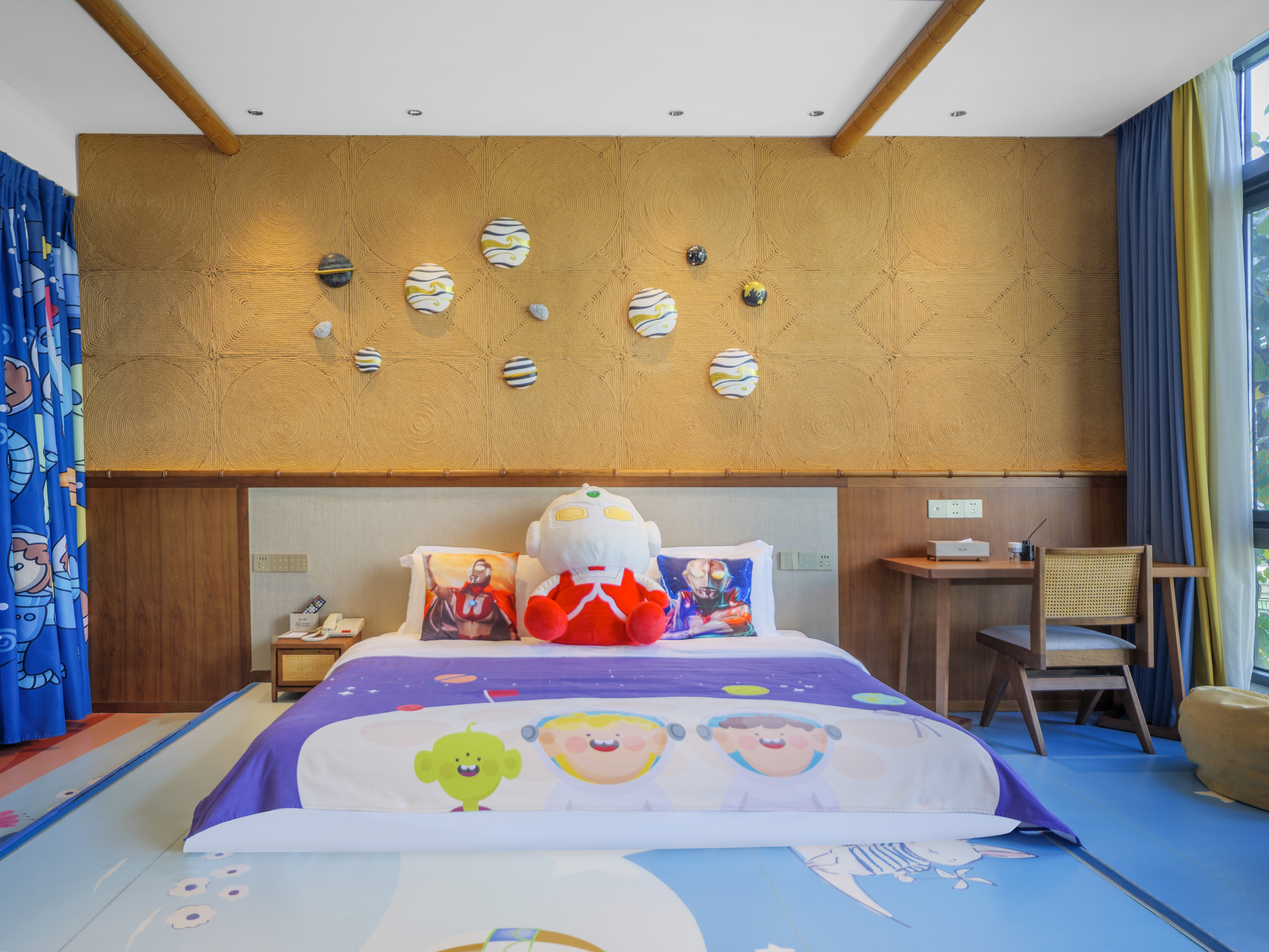 Ultraman Theme Family Room
