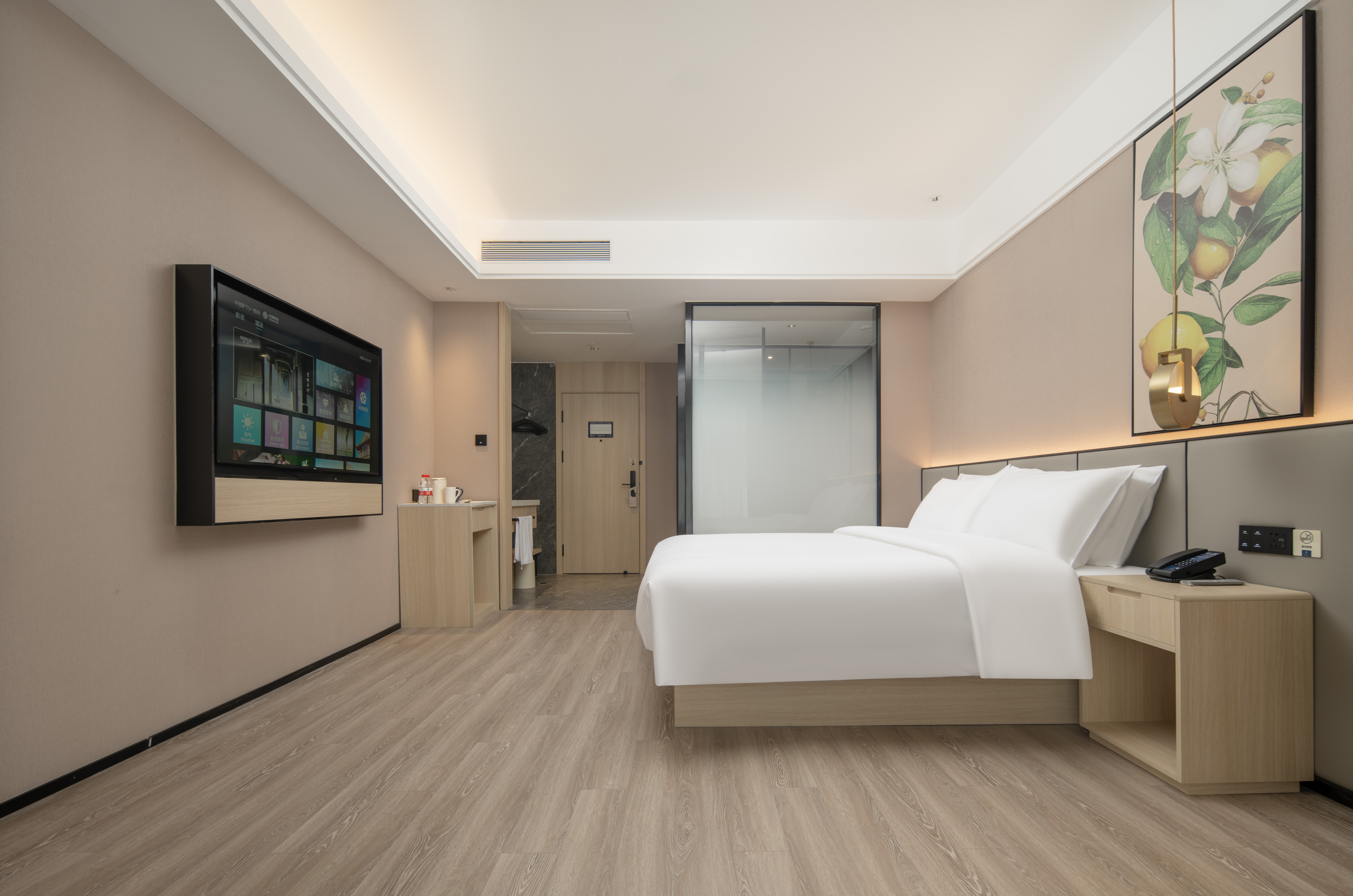 商务大床房【落地窗+电视投屏+智能客控】