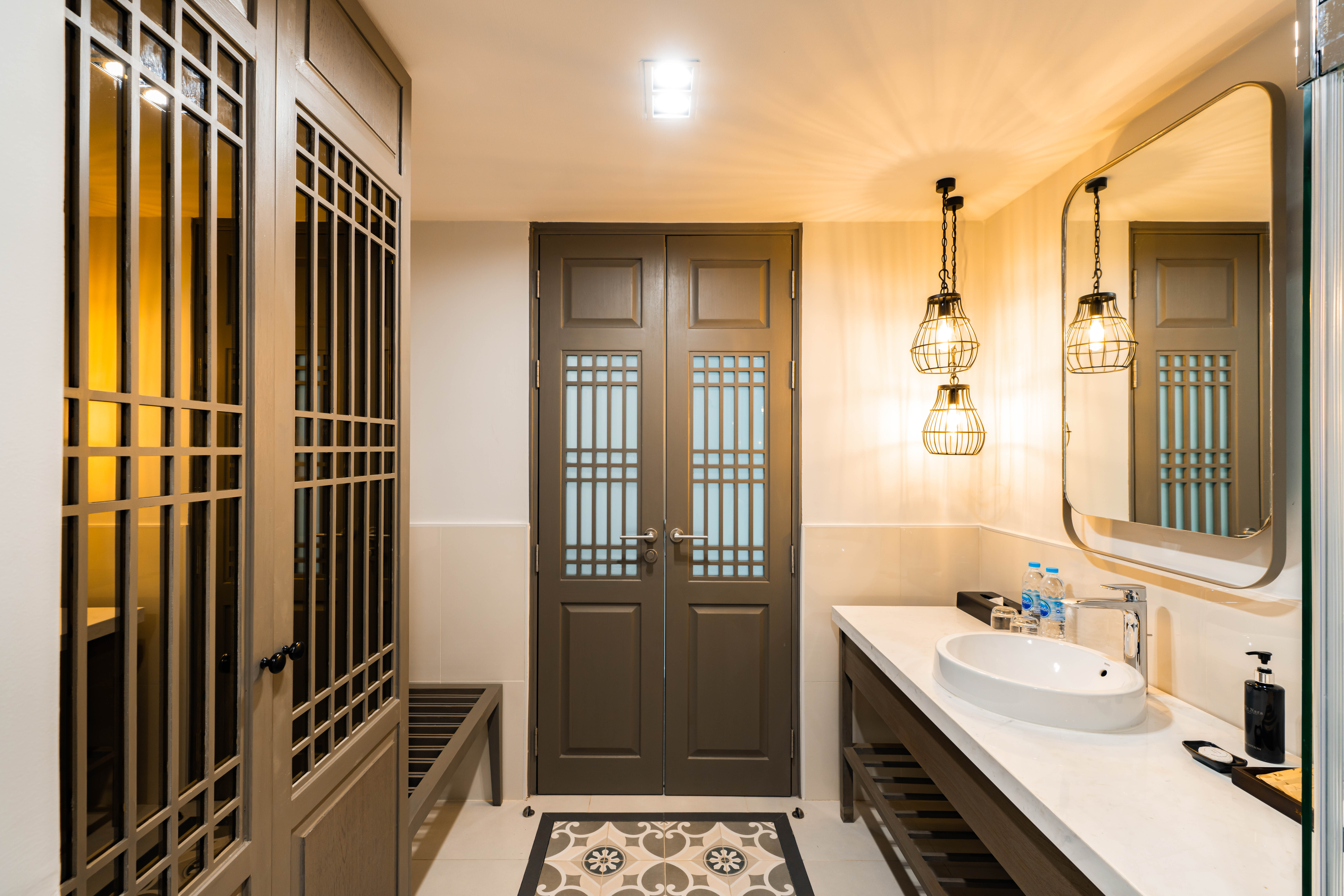 豪華直通泳池大床房