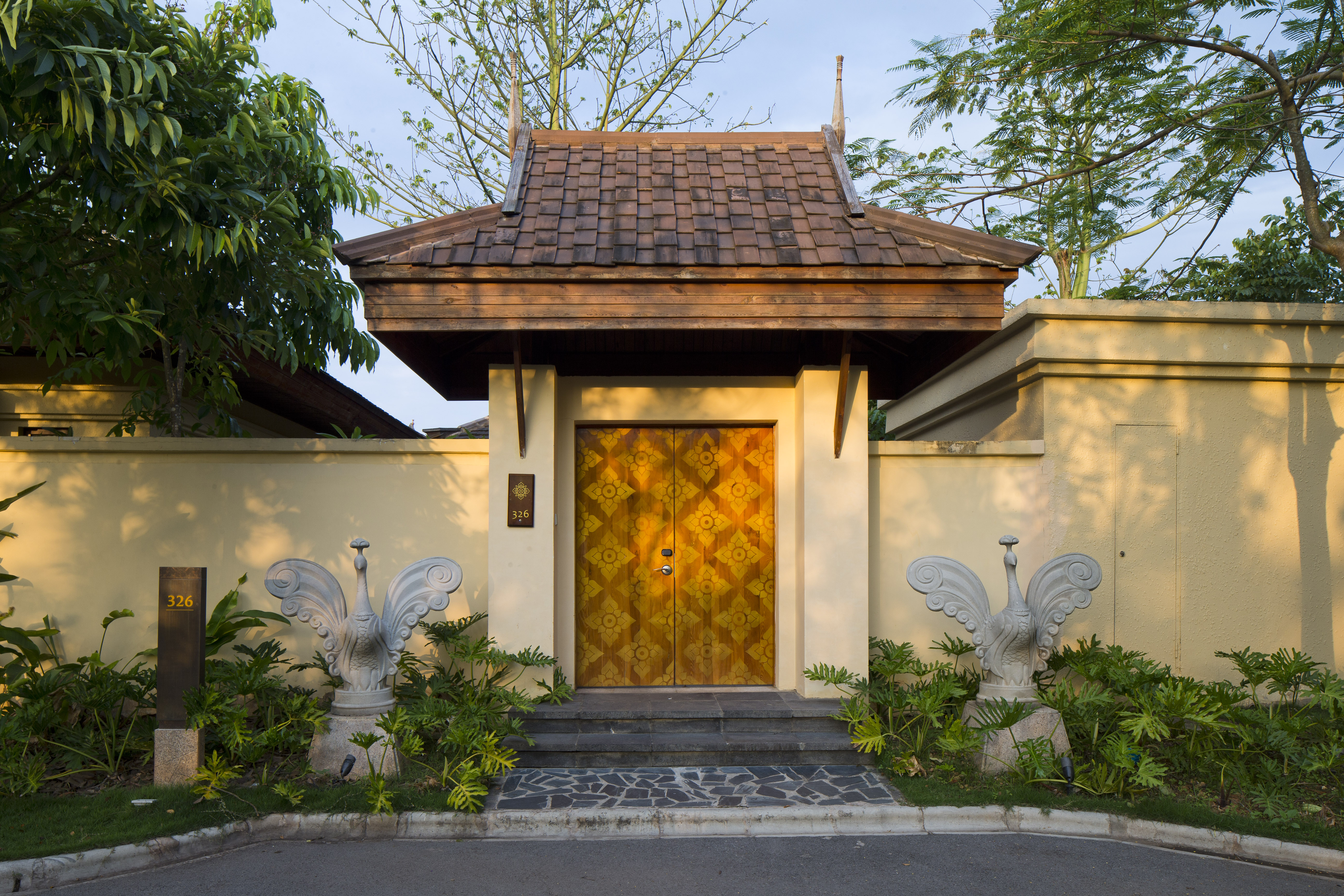 河景双卧泳池别墅