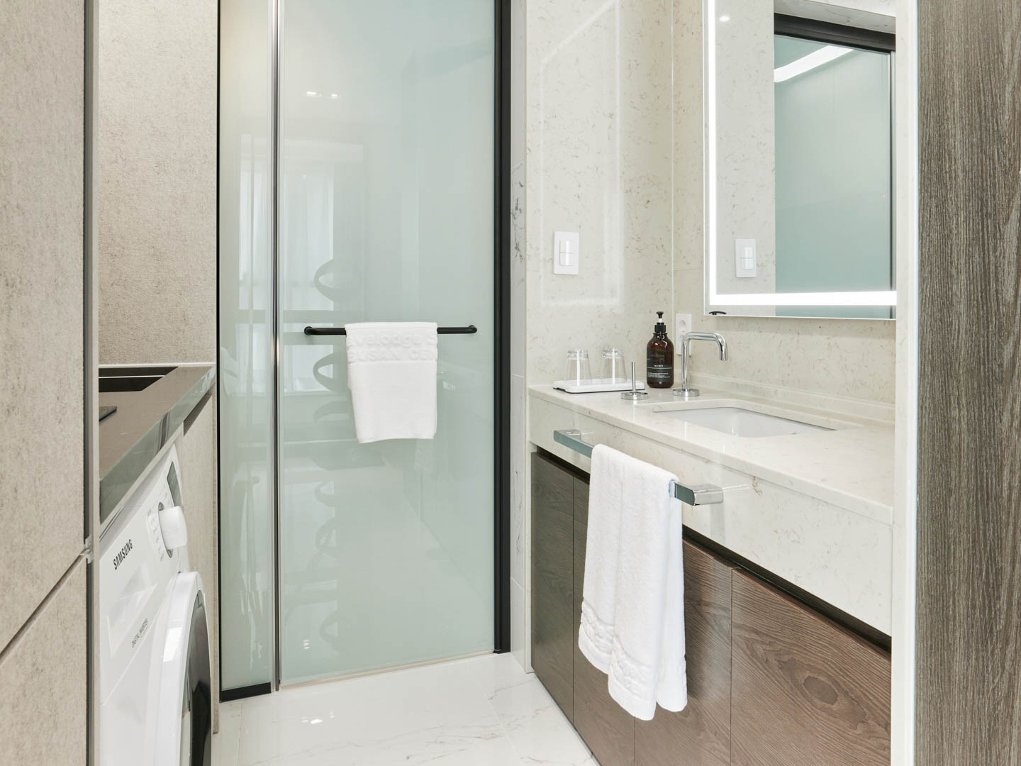 複式海景轉角雙人房