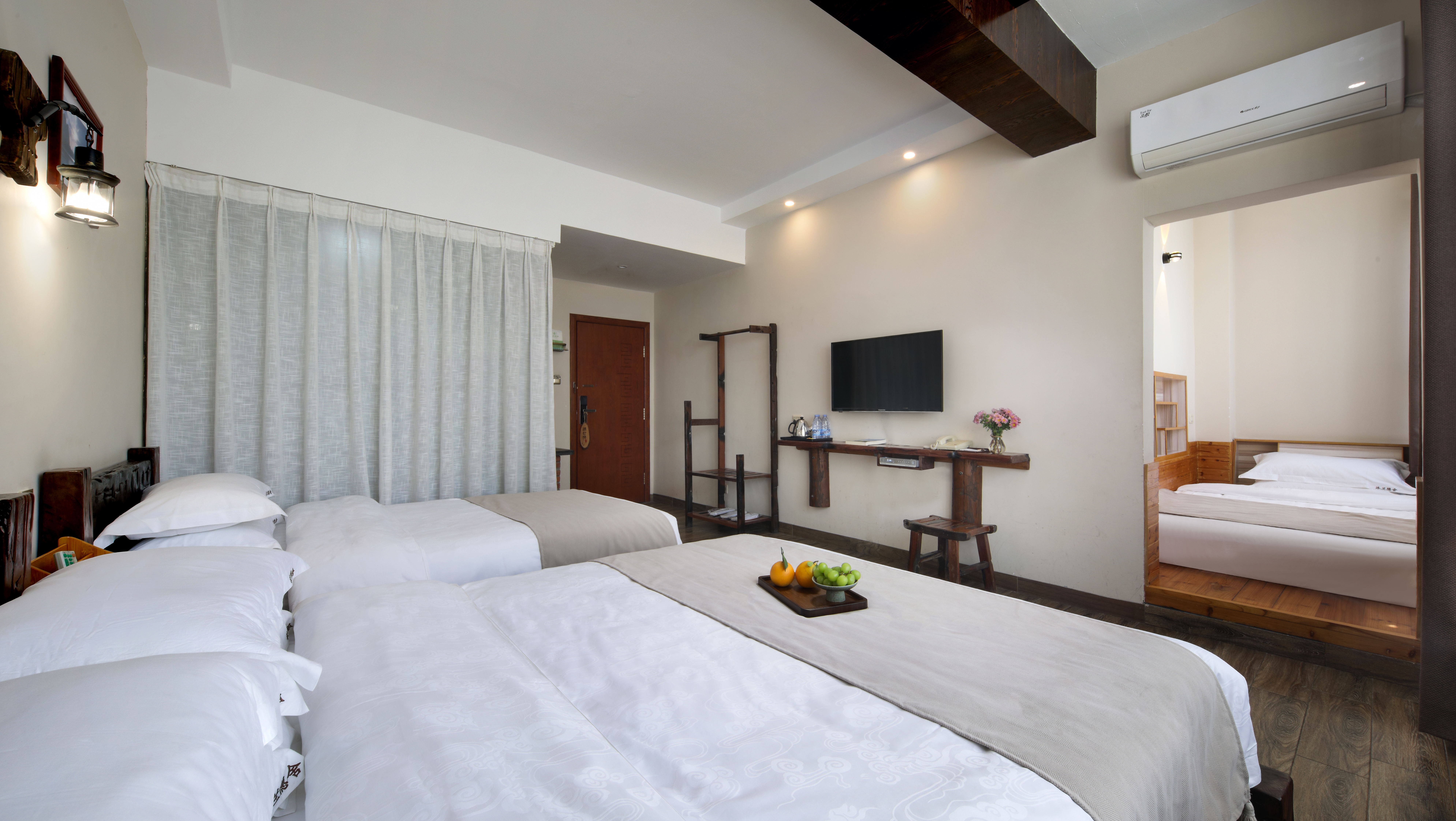 三人乐行||城景家庭三床房+飘窗禅意茶台