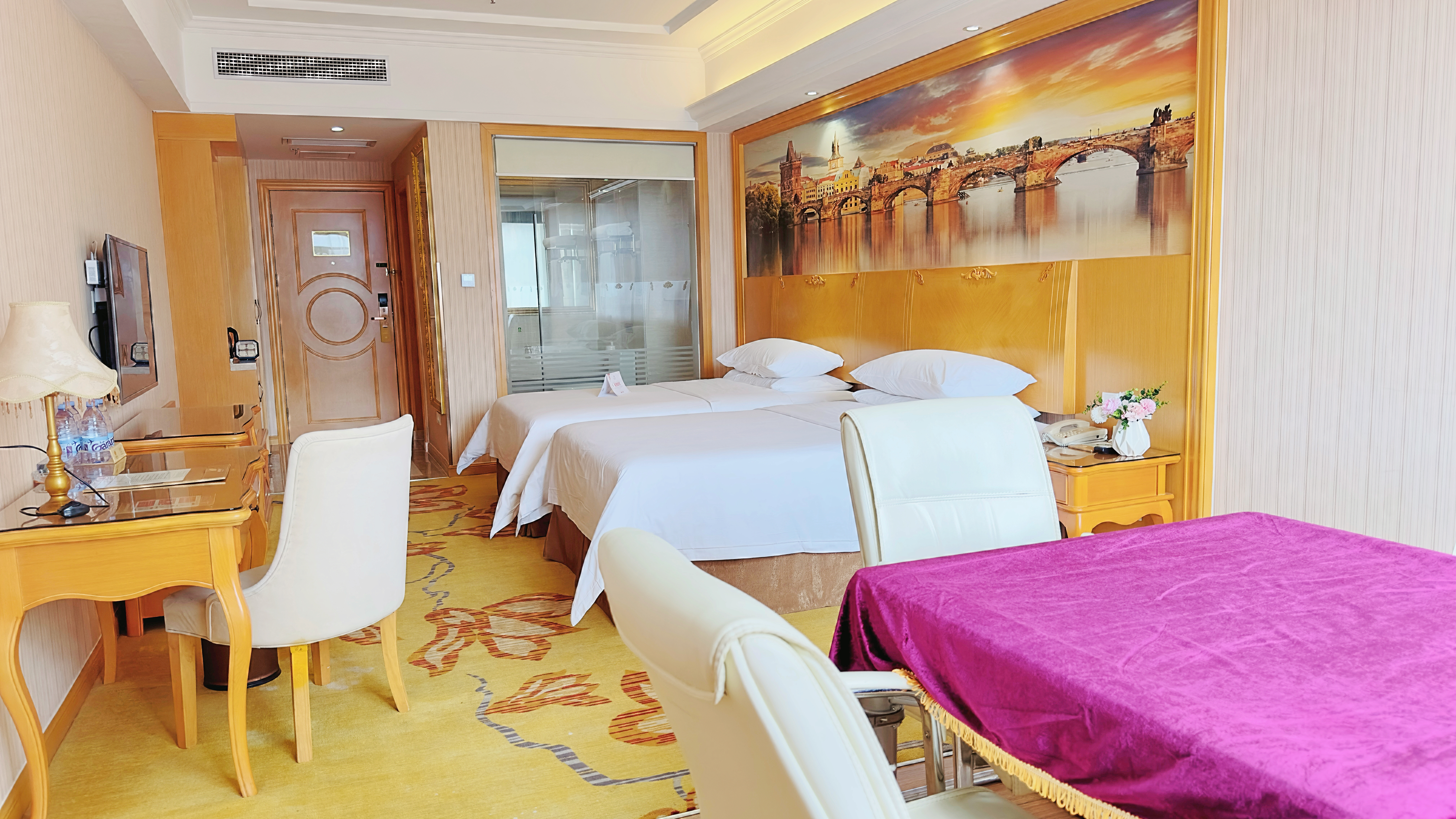 棋牌双床房 | 娱乐来财麻将机 三秒热水淋浴