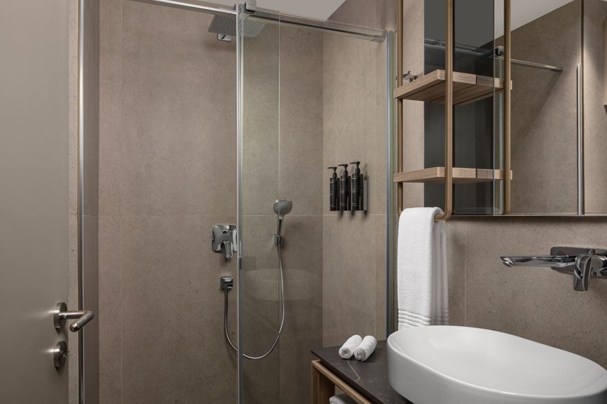 一卧室套房，大床，梳化床，城景，阳台