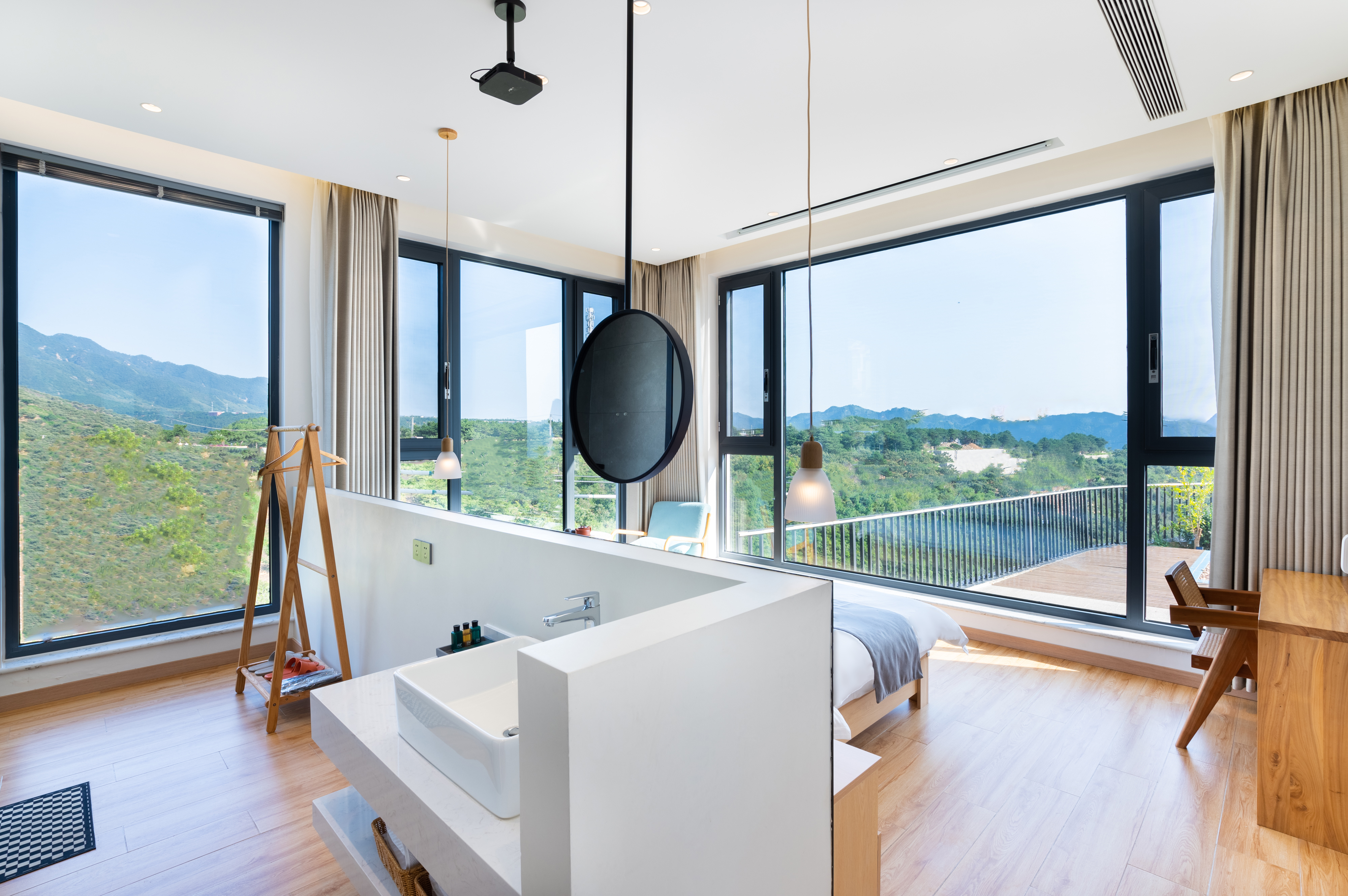 光影 | 山景休闲大床房