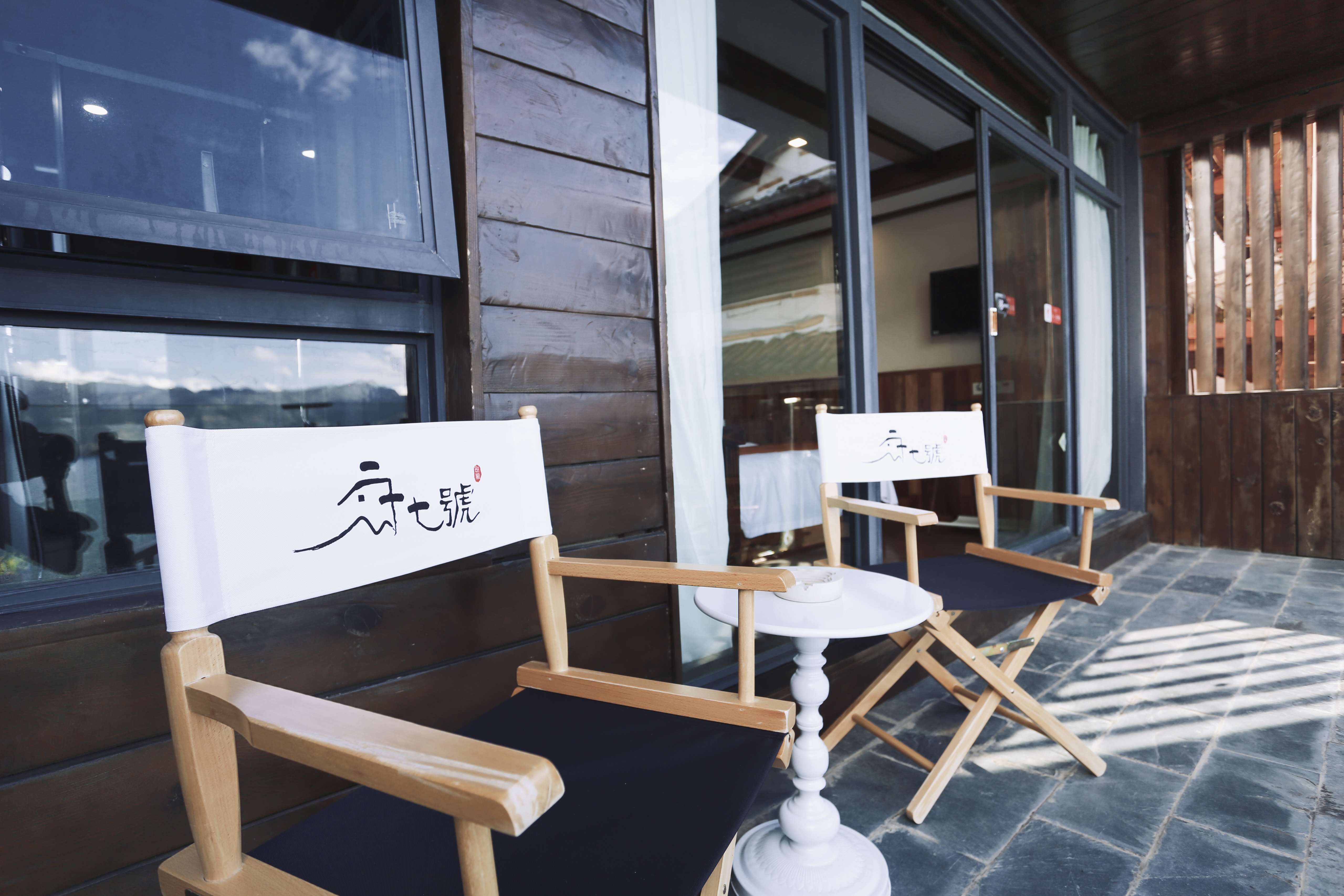 Queen Room With Lake View