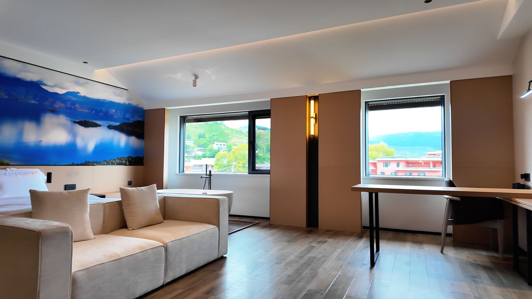 豪华套房（大床）