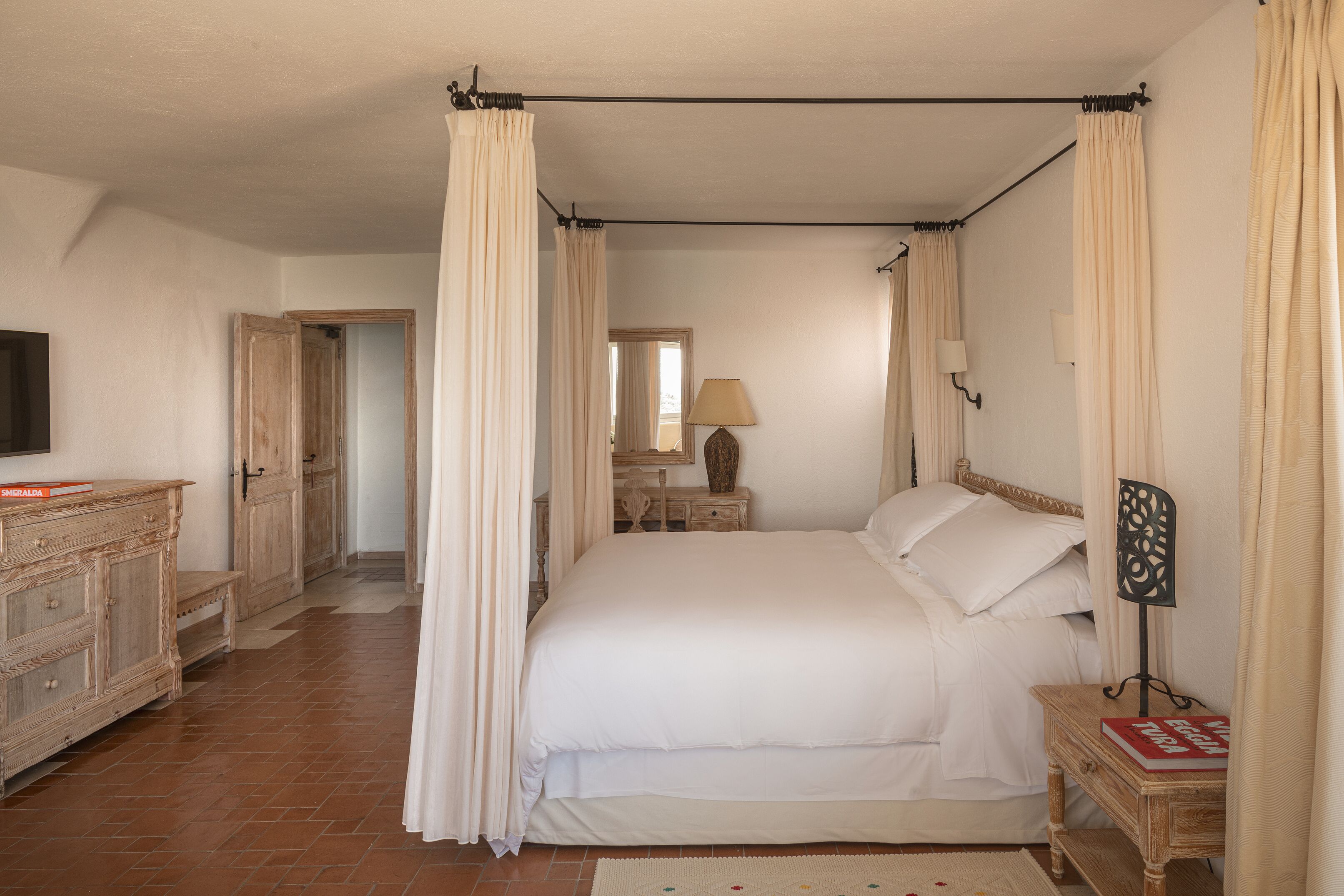 小型套房（带海景的）