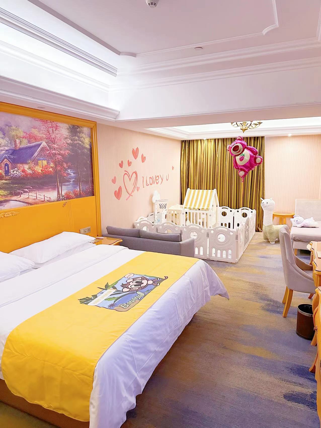 阳光亲子房（康莱斯床垫+鹅绒枕）