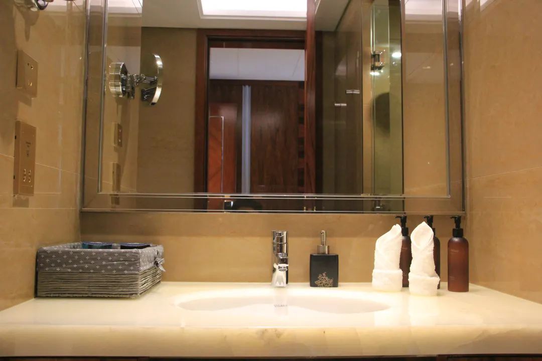 Li Hao Cinema Family Suite