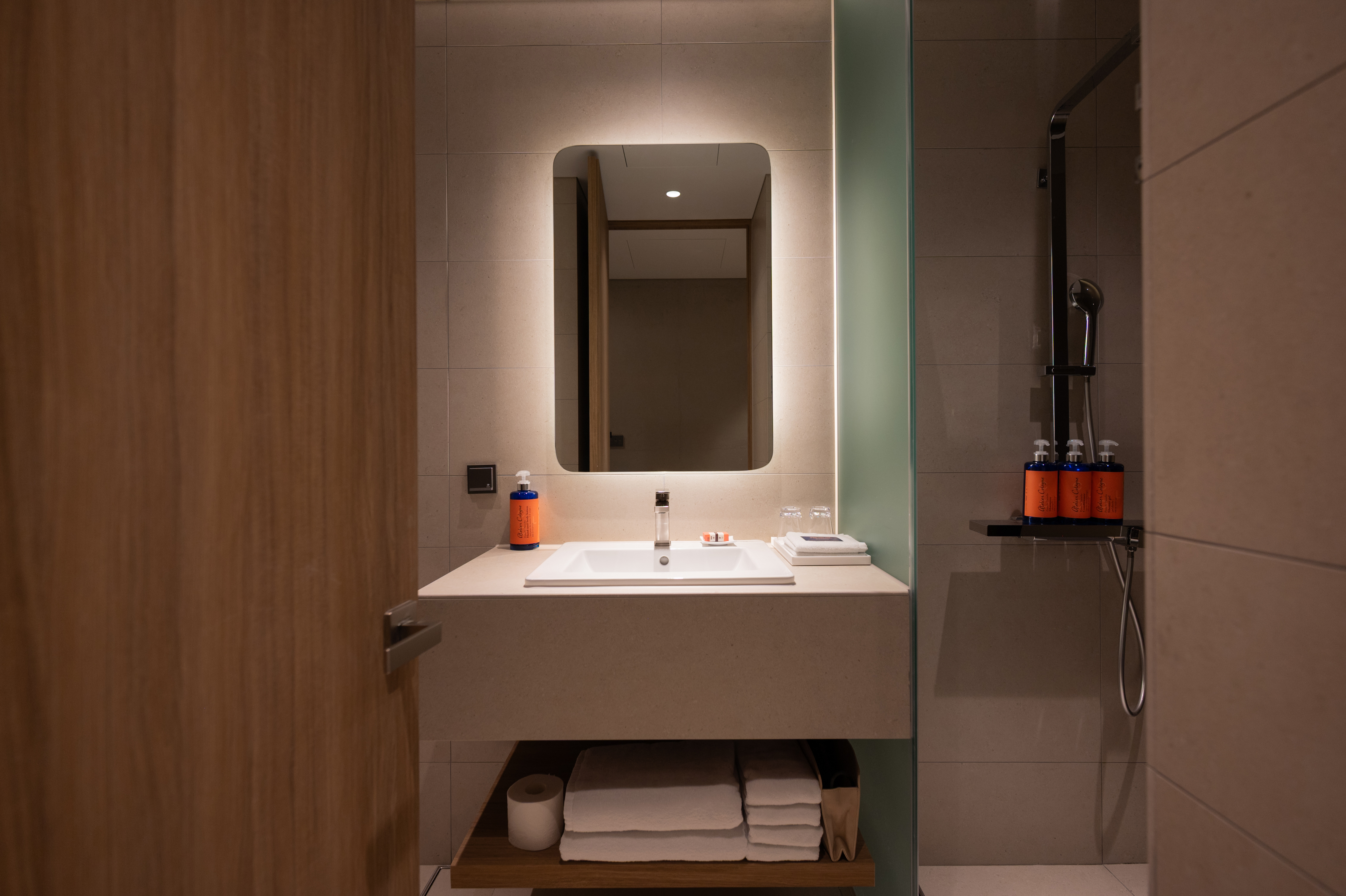 标准双床城景房