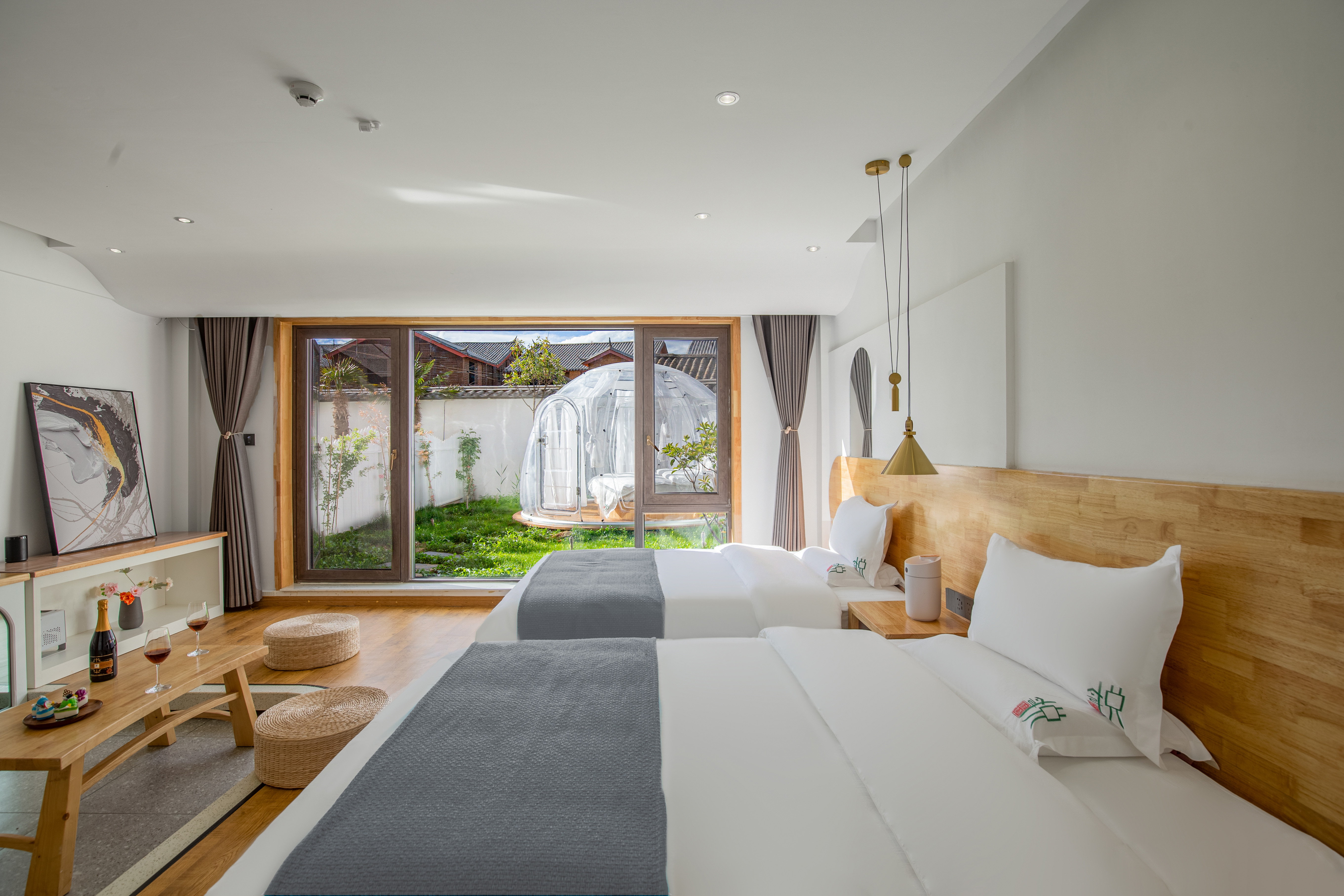 Luxury Quality Family Starry Sky Room