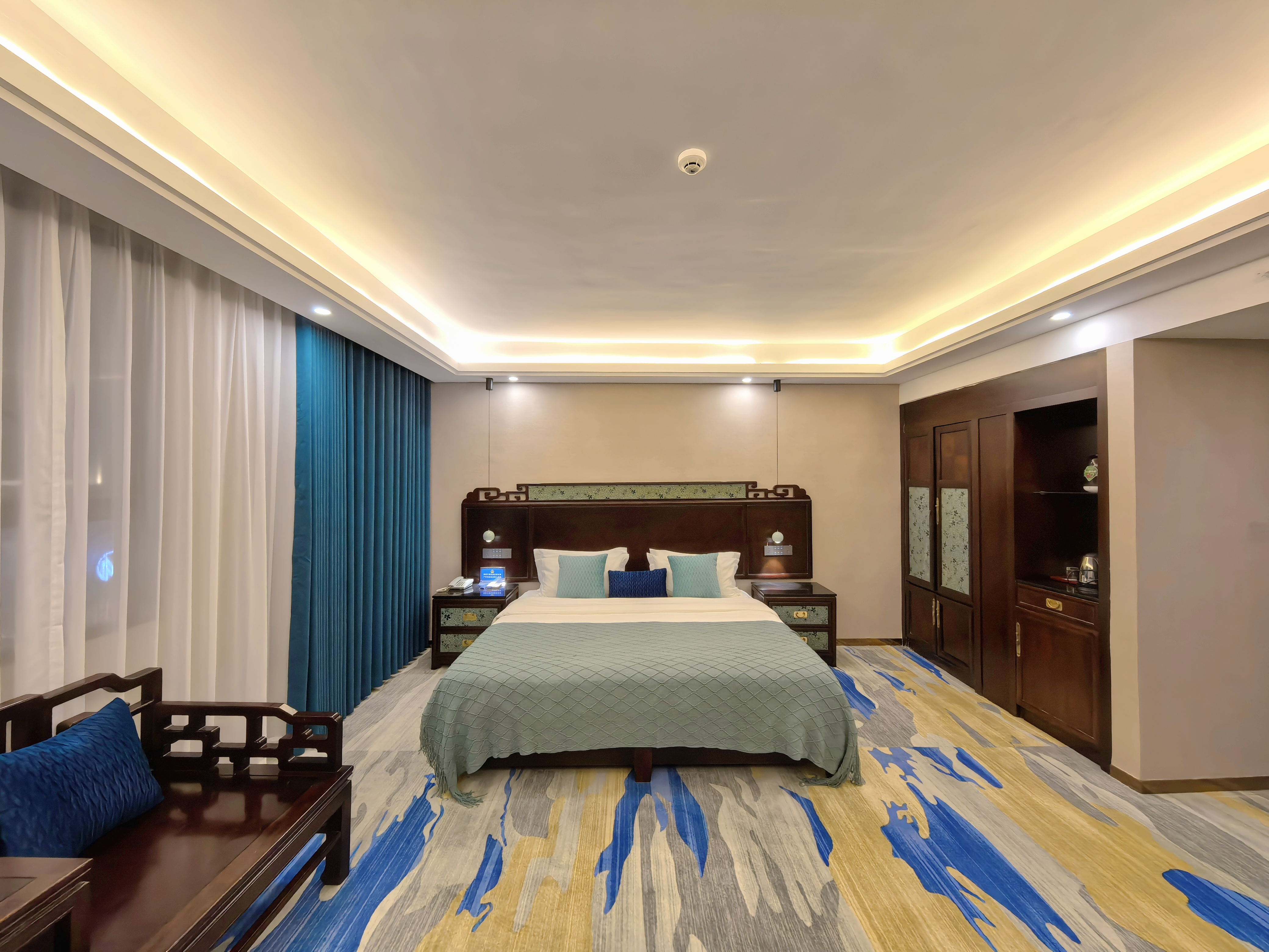 青花·御景大床房