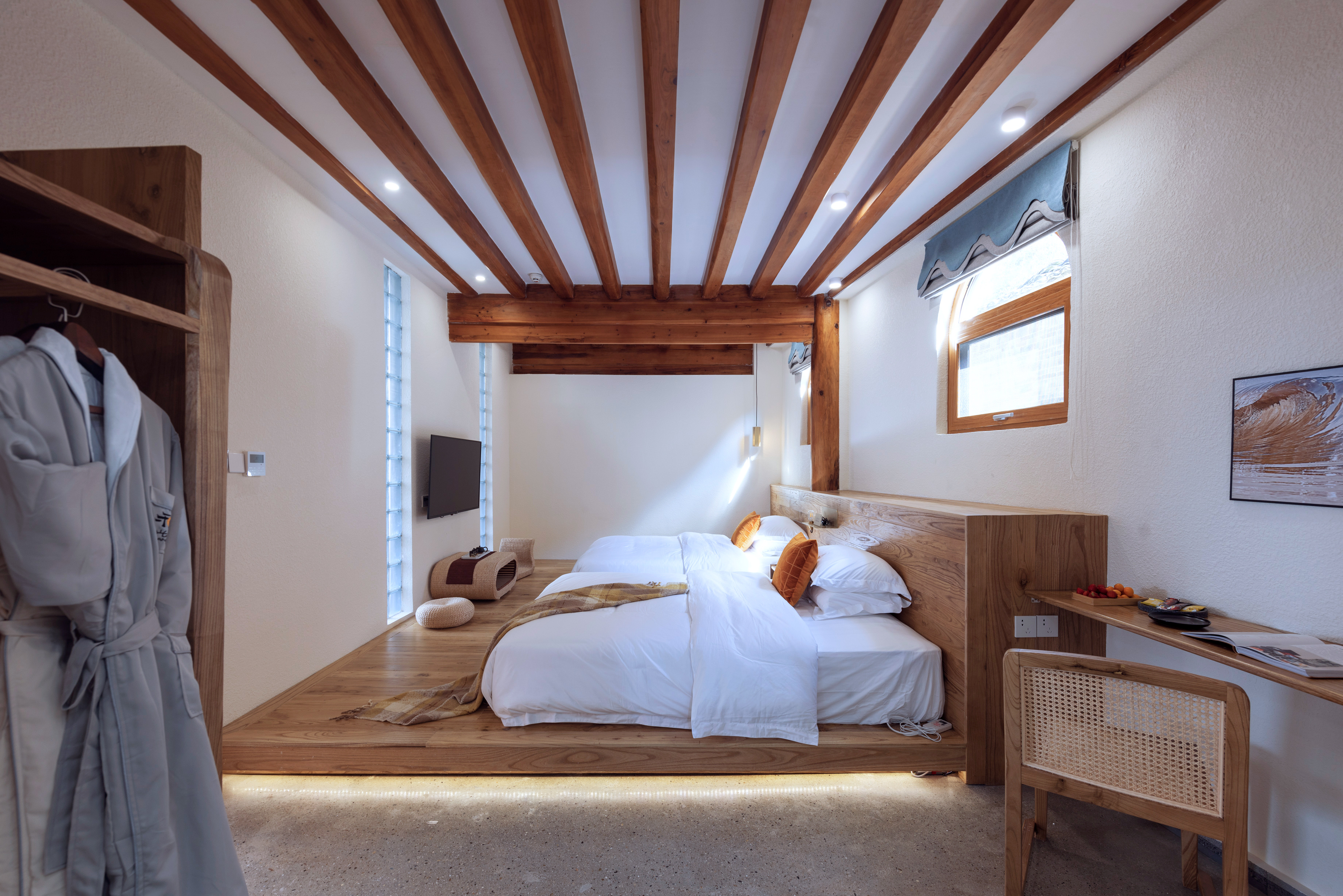 極邊·浮光茶語雙床房「榻榻米·金可兒舒睡床墊·恆温花灑·原木傢俱」