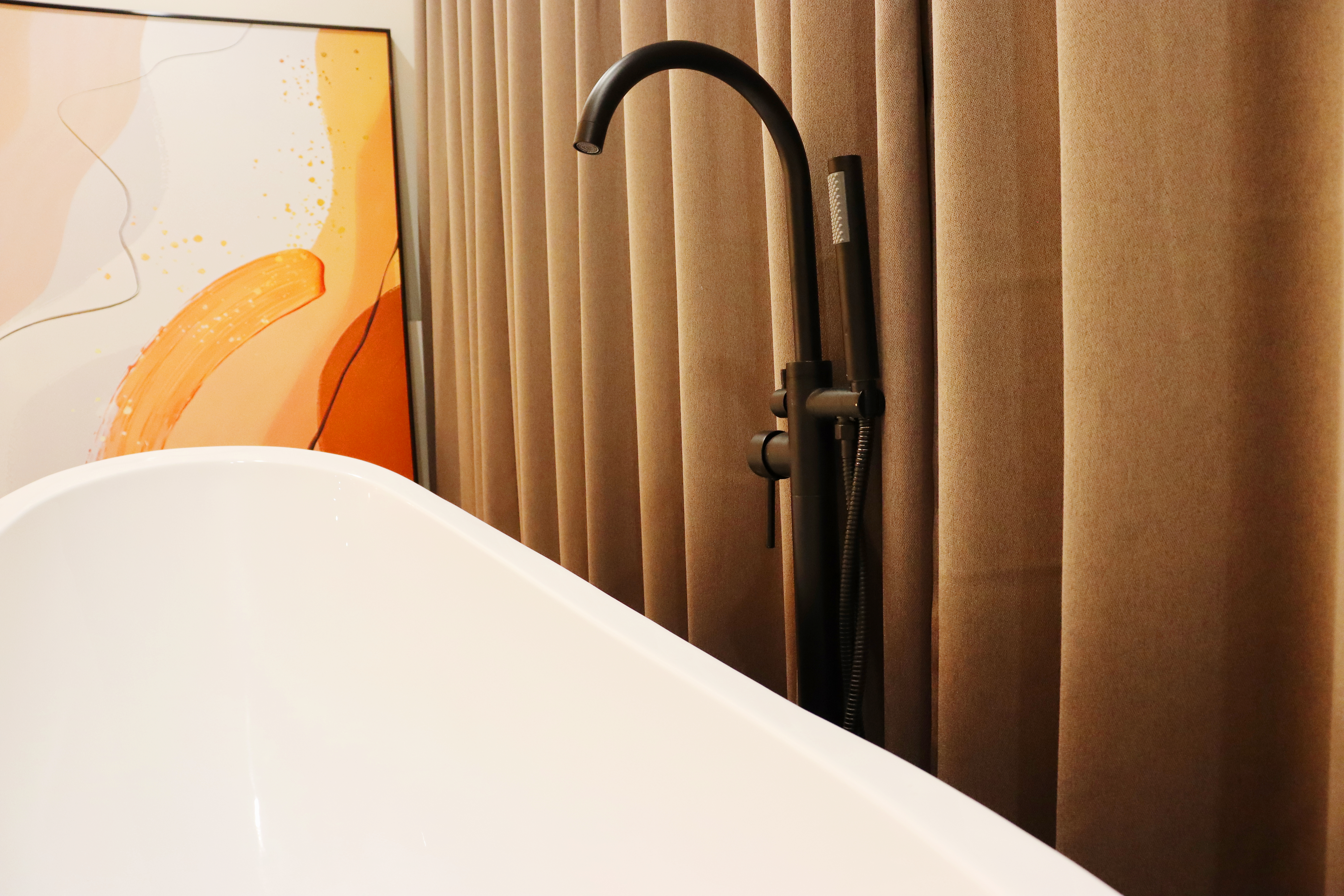 桃花扇亲子双床房—浴缸+山景+泳池