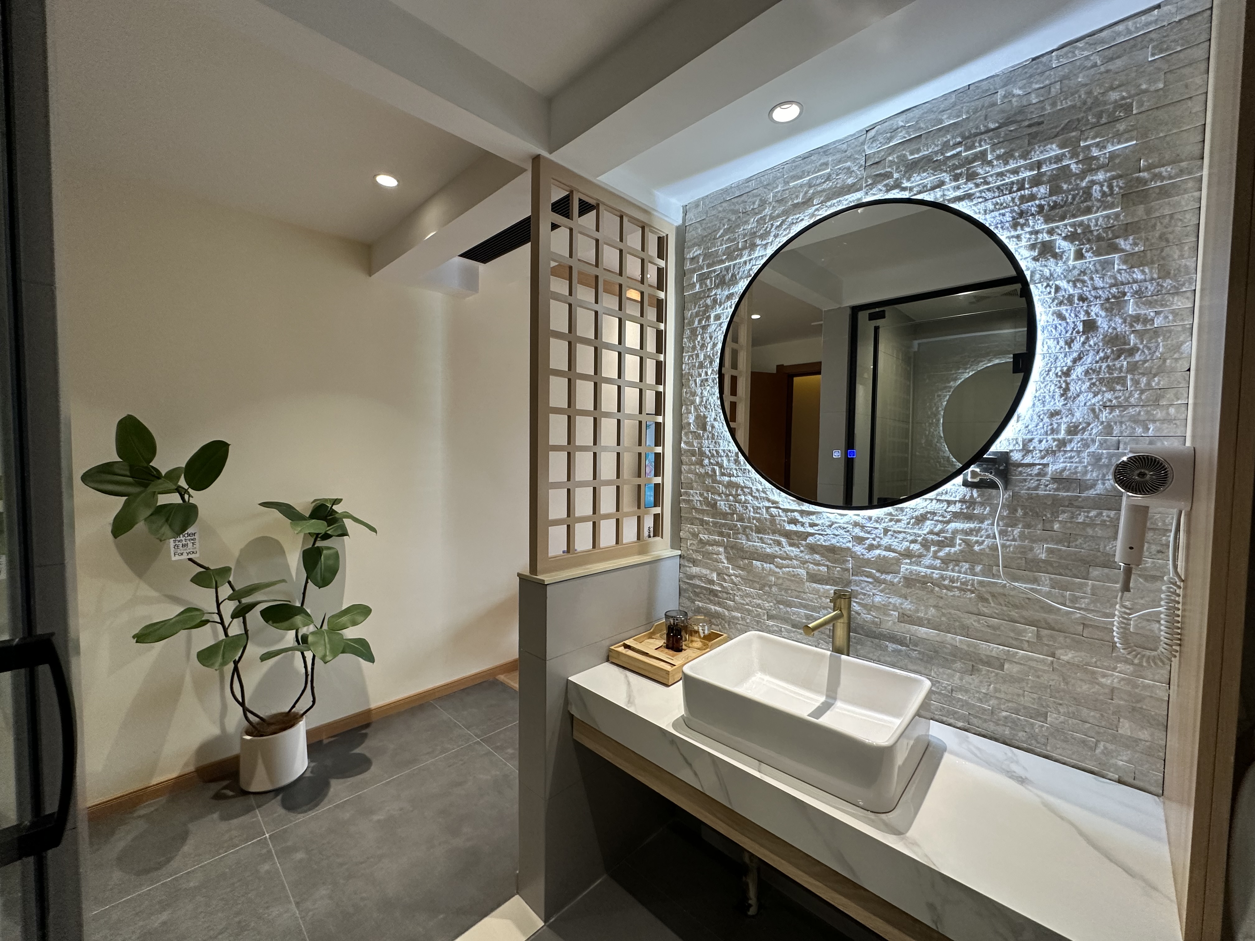 霓裳·观景豪华双床房