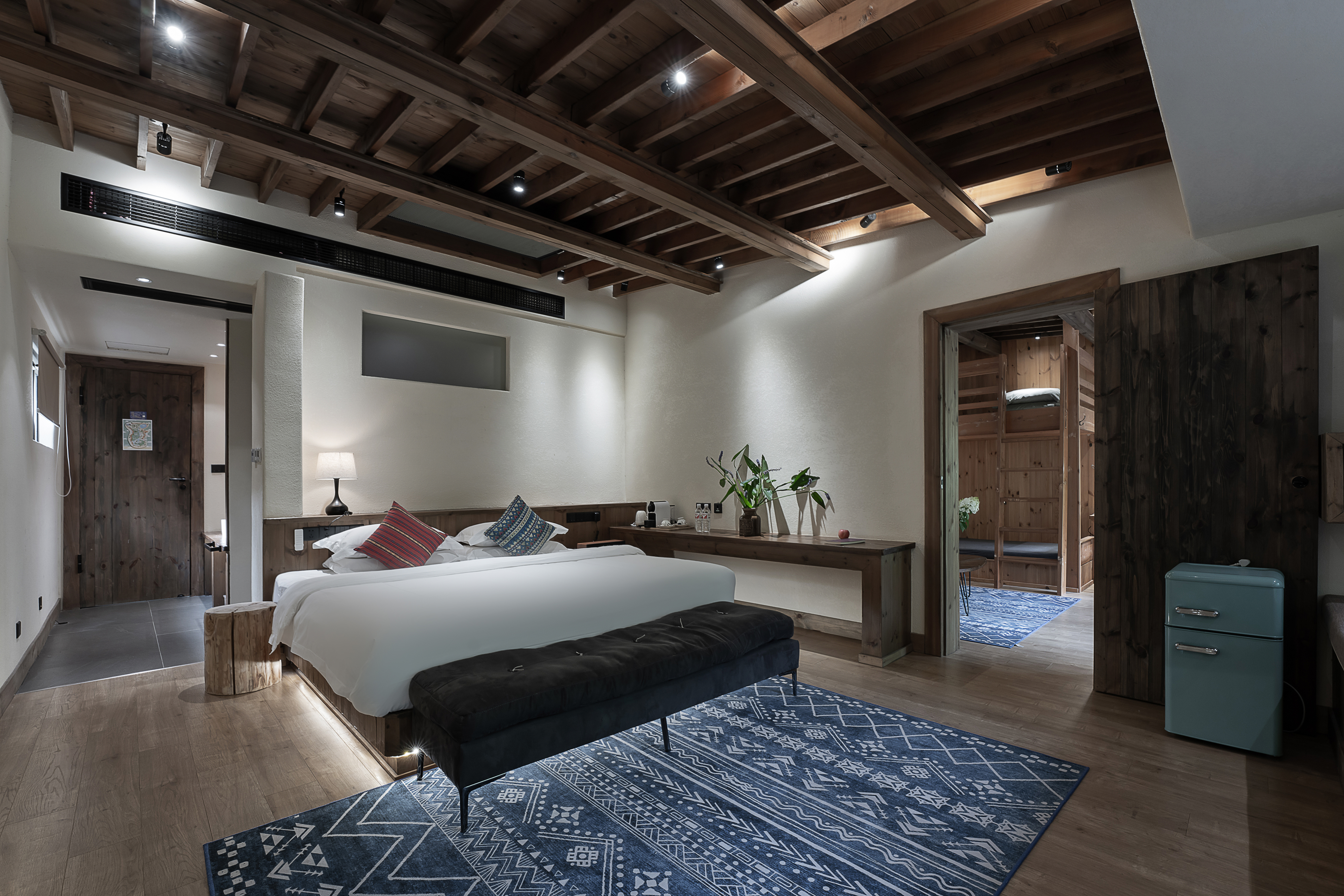 全景阳台大套房（地暖+全景阳台+按摩浴缸+私人茶榻）