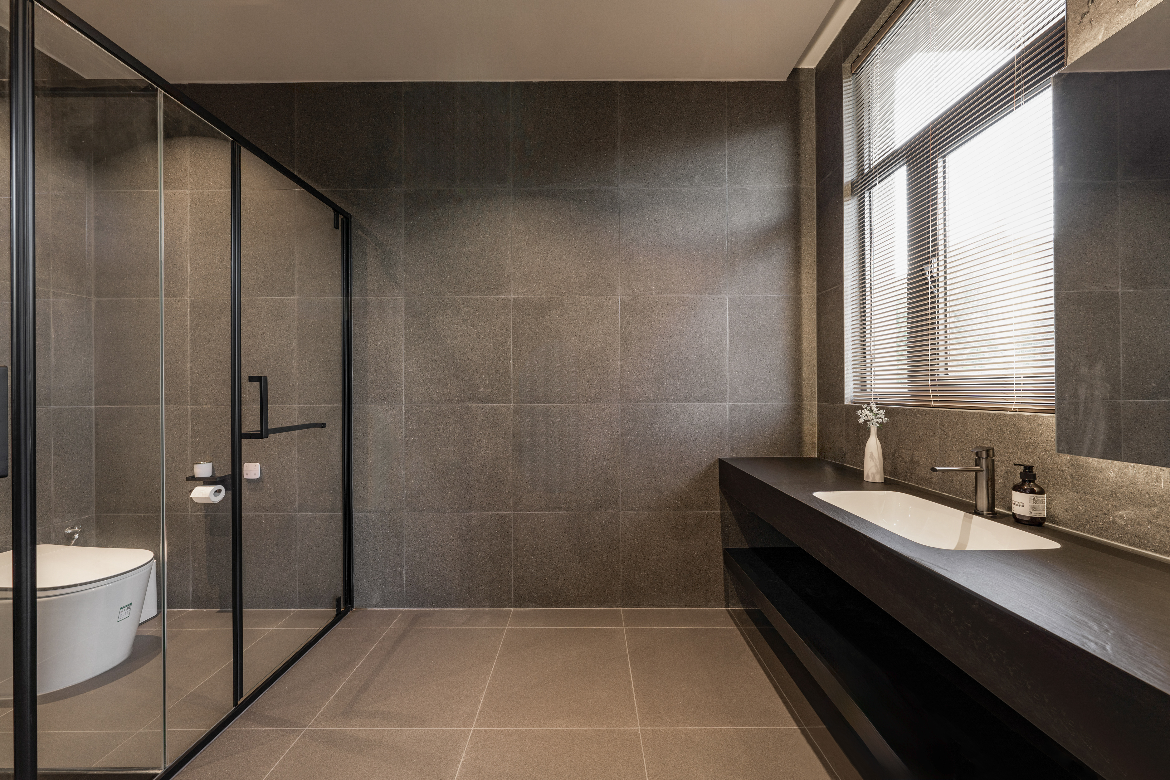 【柒祥·豪华大床套房】一室一厅|松风伴眠〉