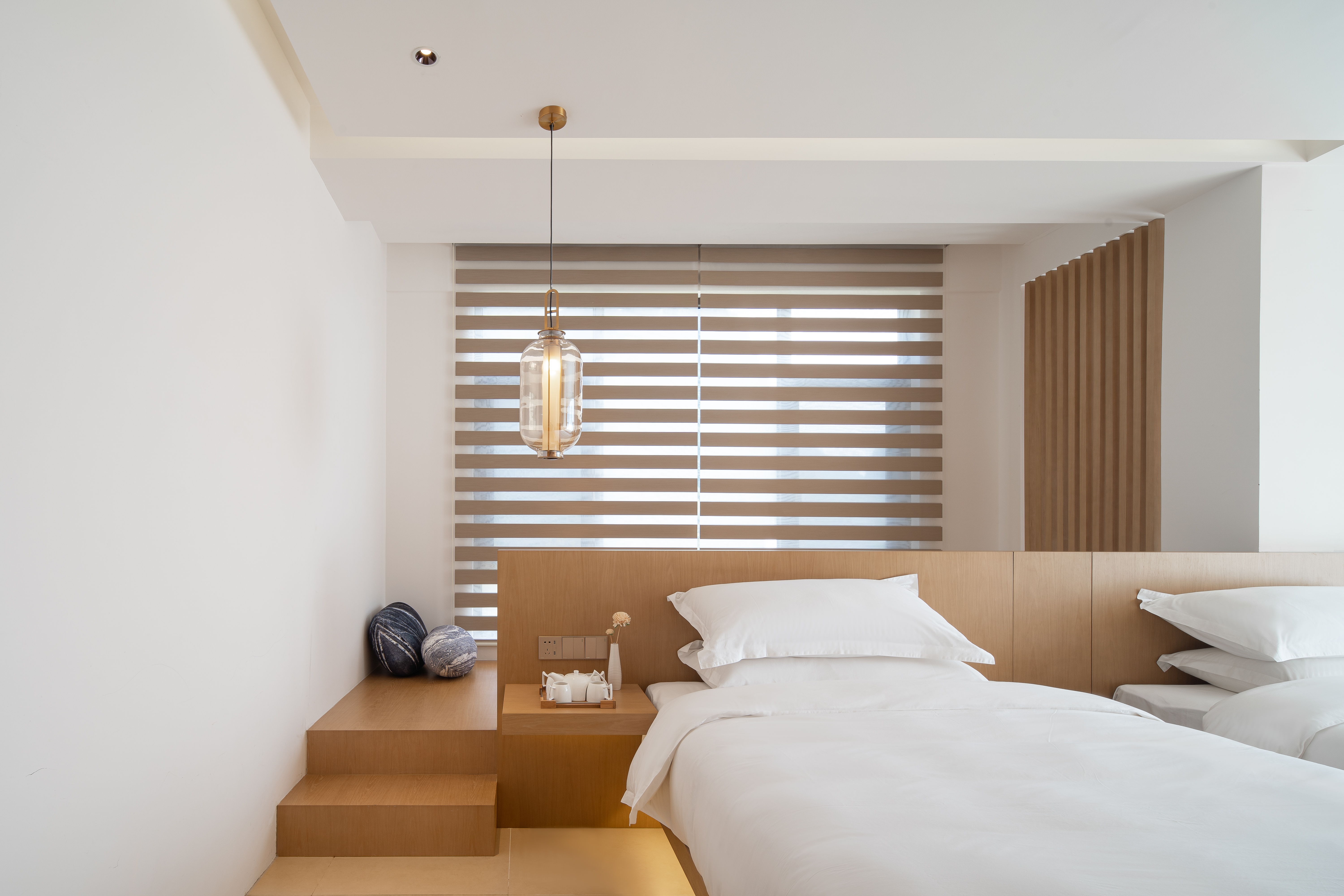 阳光雅致双床房（270°观景+山景浴缸+迷你冰箱+智能马桶）